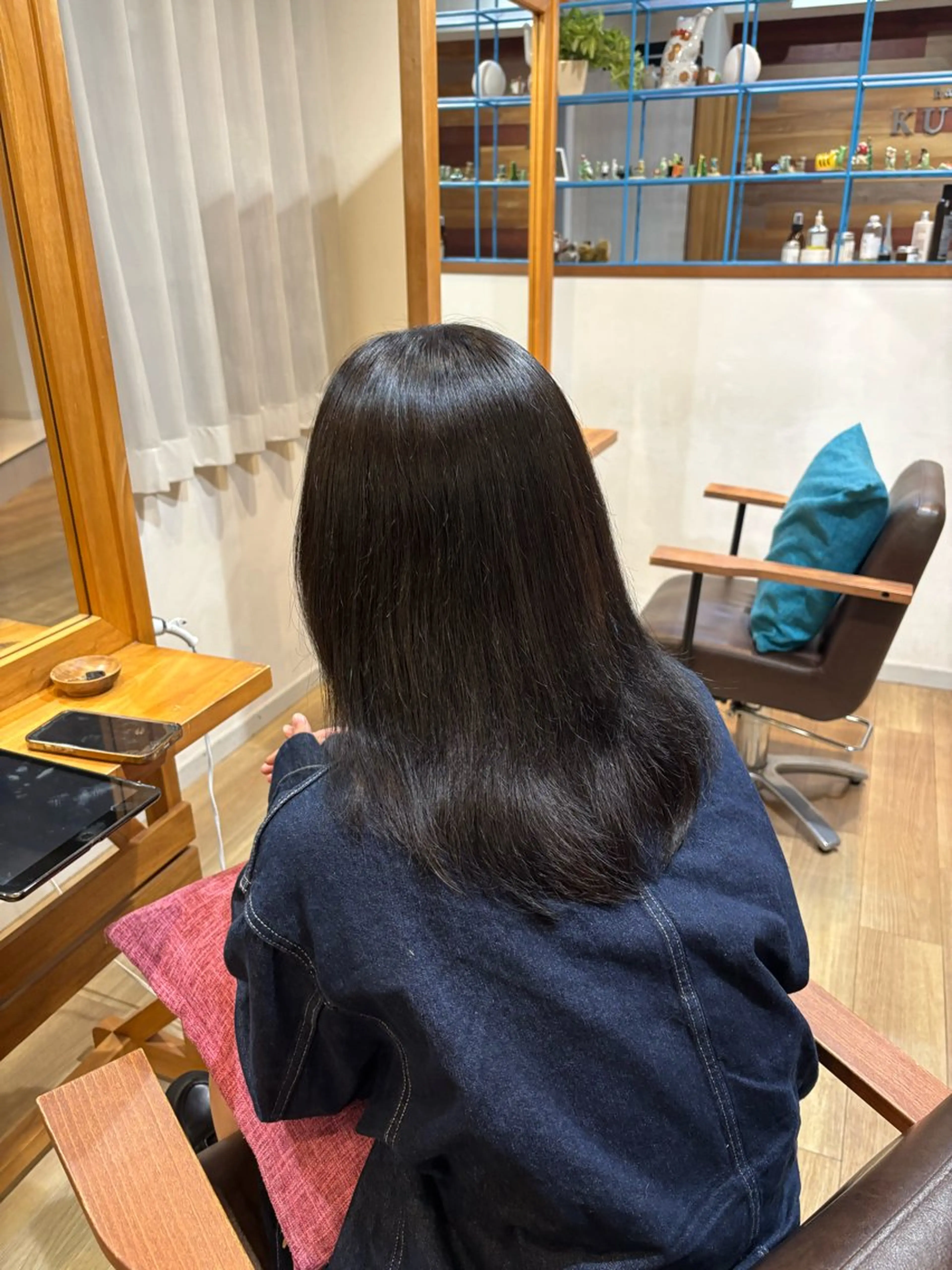 セミロング カラー ブリーチ トリートメント RINNO🌷/艶髪 /髪質改善/艶カラーのヘアスタイル