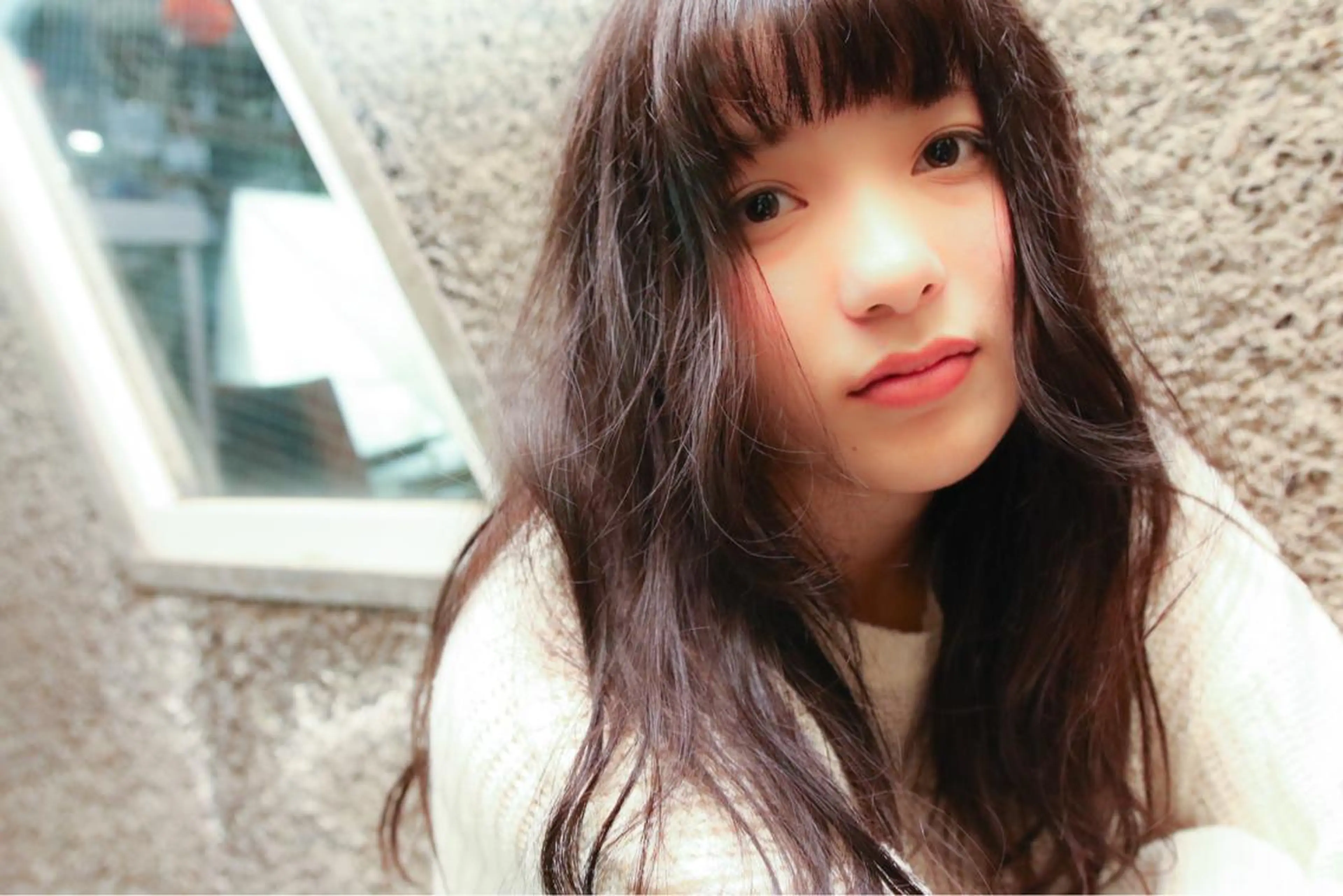 セミロング カラー ピンクカラー 中村 海のヘアスタイル