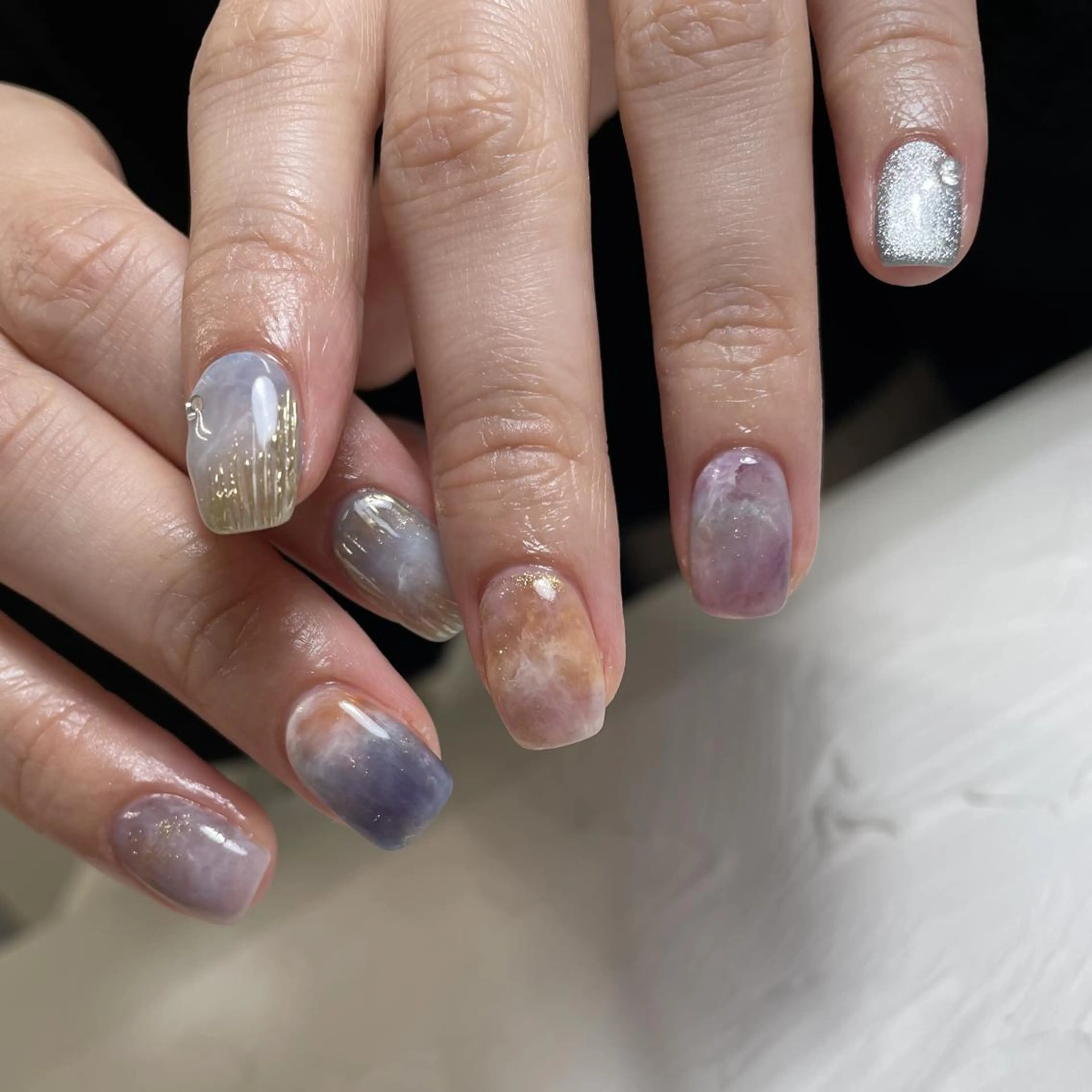 ネイル p.o.n.所属・🫧aku🫧 自由が丘／フィルインのネイルデザイン