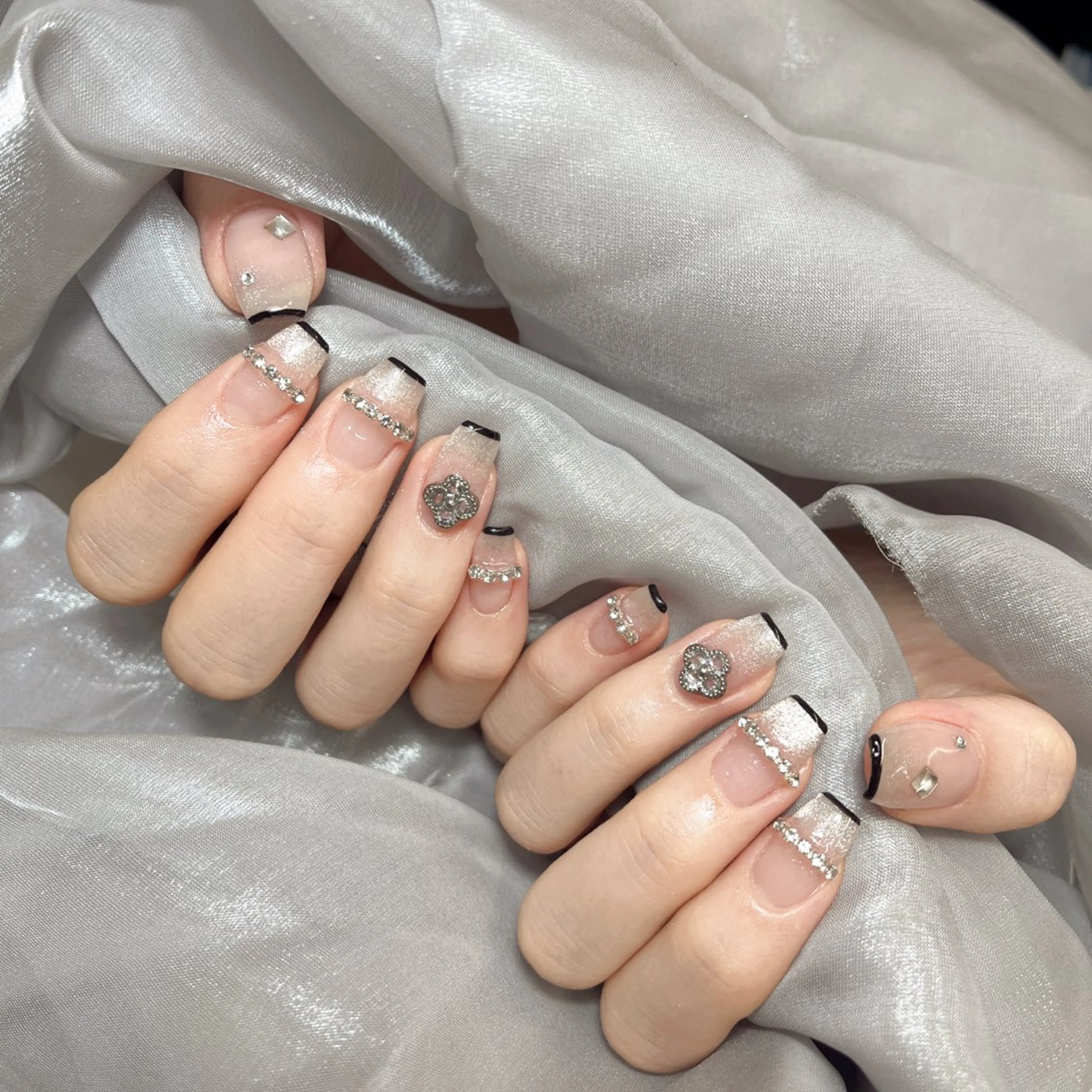 ネイル Glow Nail スカルプ専門店のネイルデザイン