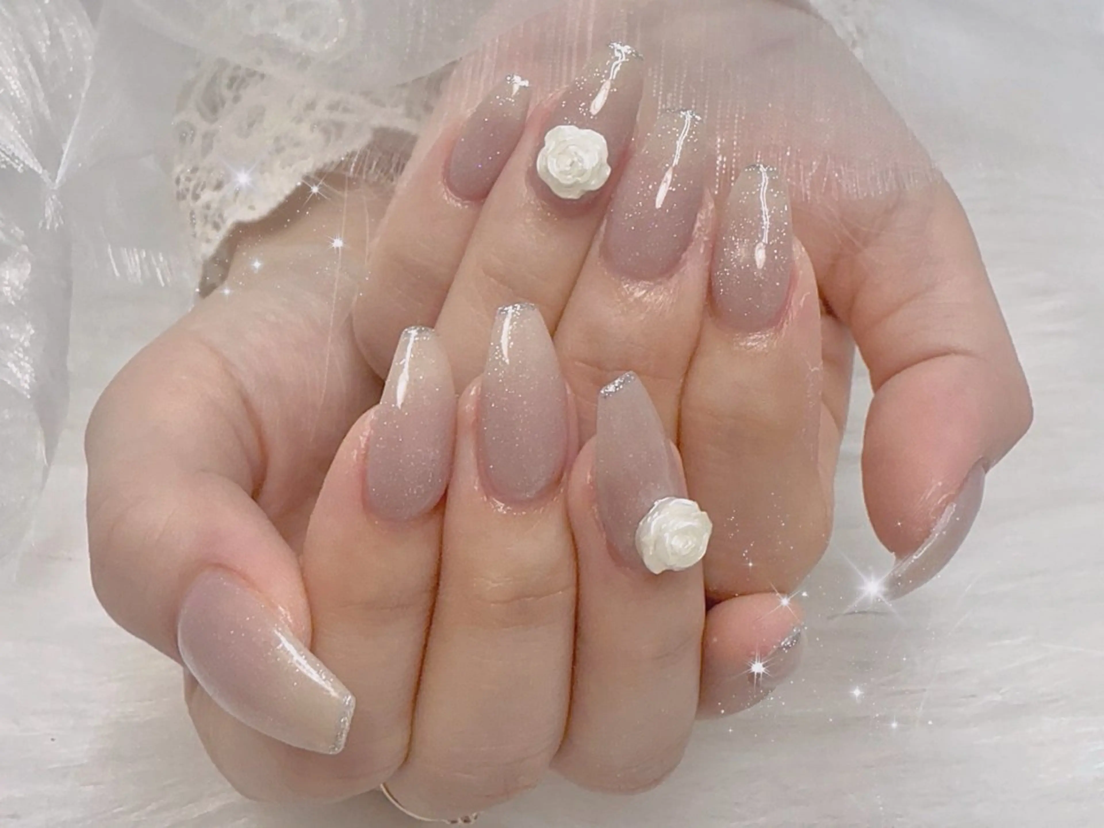 ミディアム ハンドネイル Lili Nail Studio西荻窪店のネイルデザイン