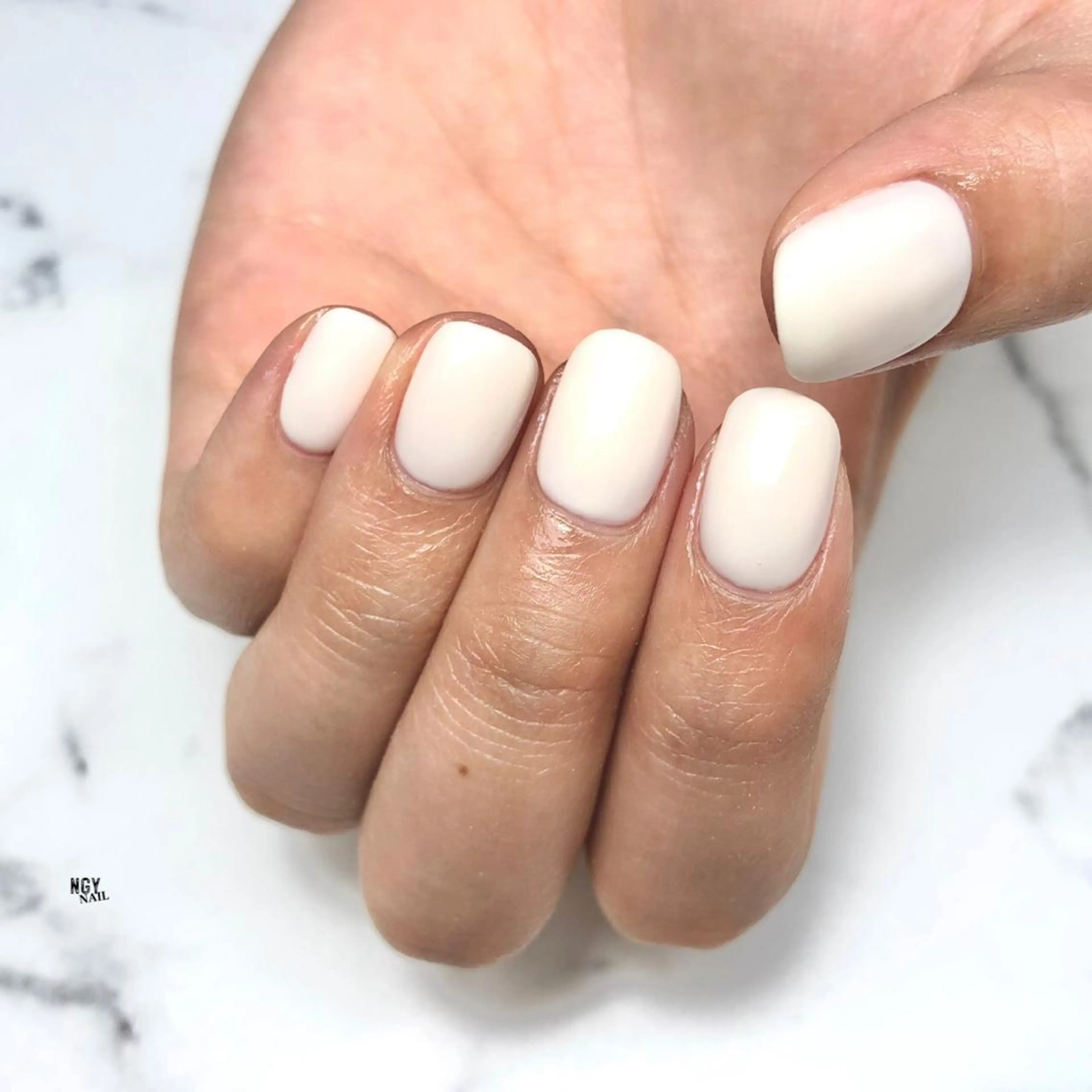 ネイル ジェルネイル ワンカラーネイル パラジェル ショートネイル シンプルネイル ハンドネイル NAIL NOWのネイルデザイン