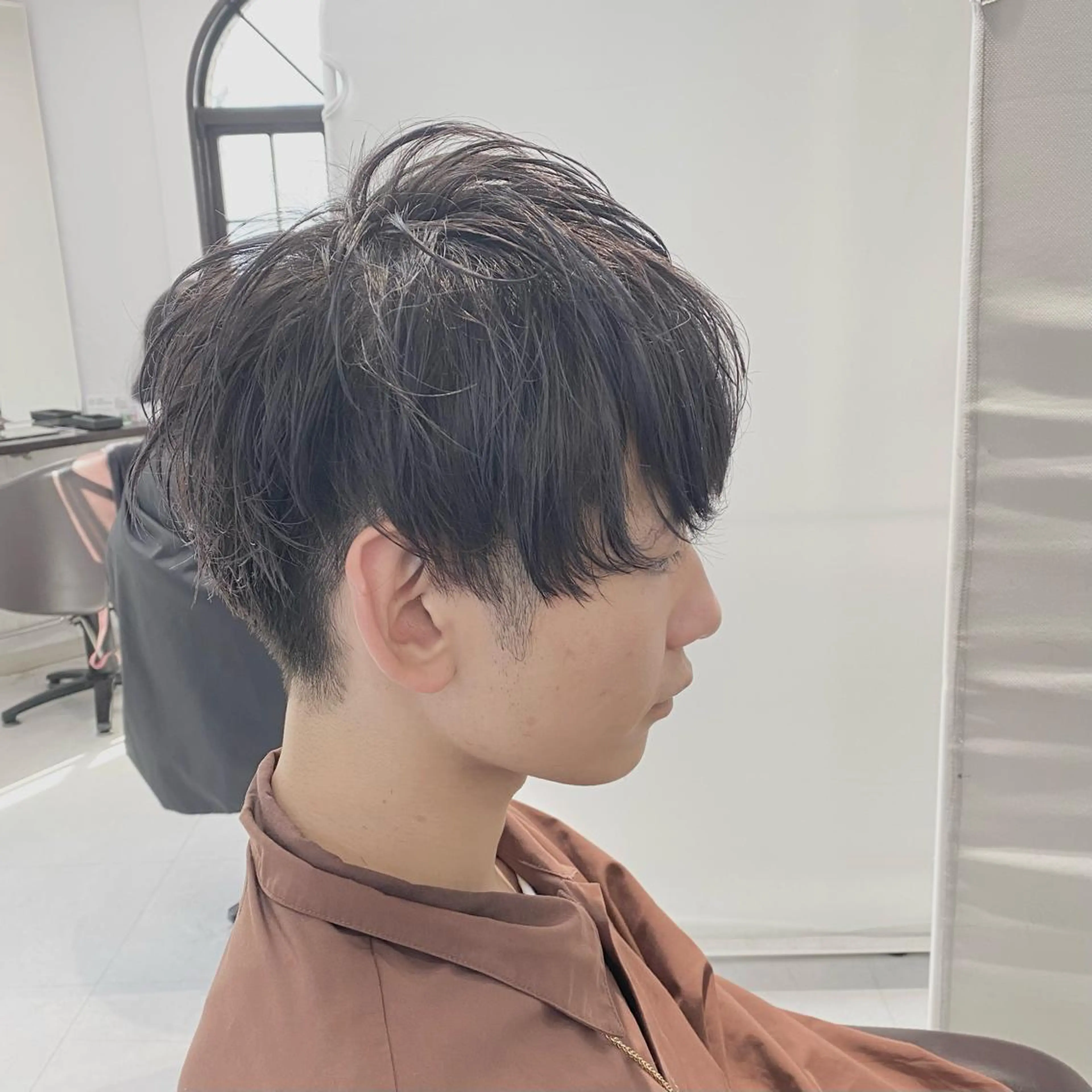 ショート カラー 黒髪 ブルーカラー ブルーブラック ヘアカラー トリートメント ヘアセット ブリーチ特化/レイヤ ーカット🥀マサルのヘアスタイル