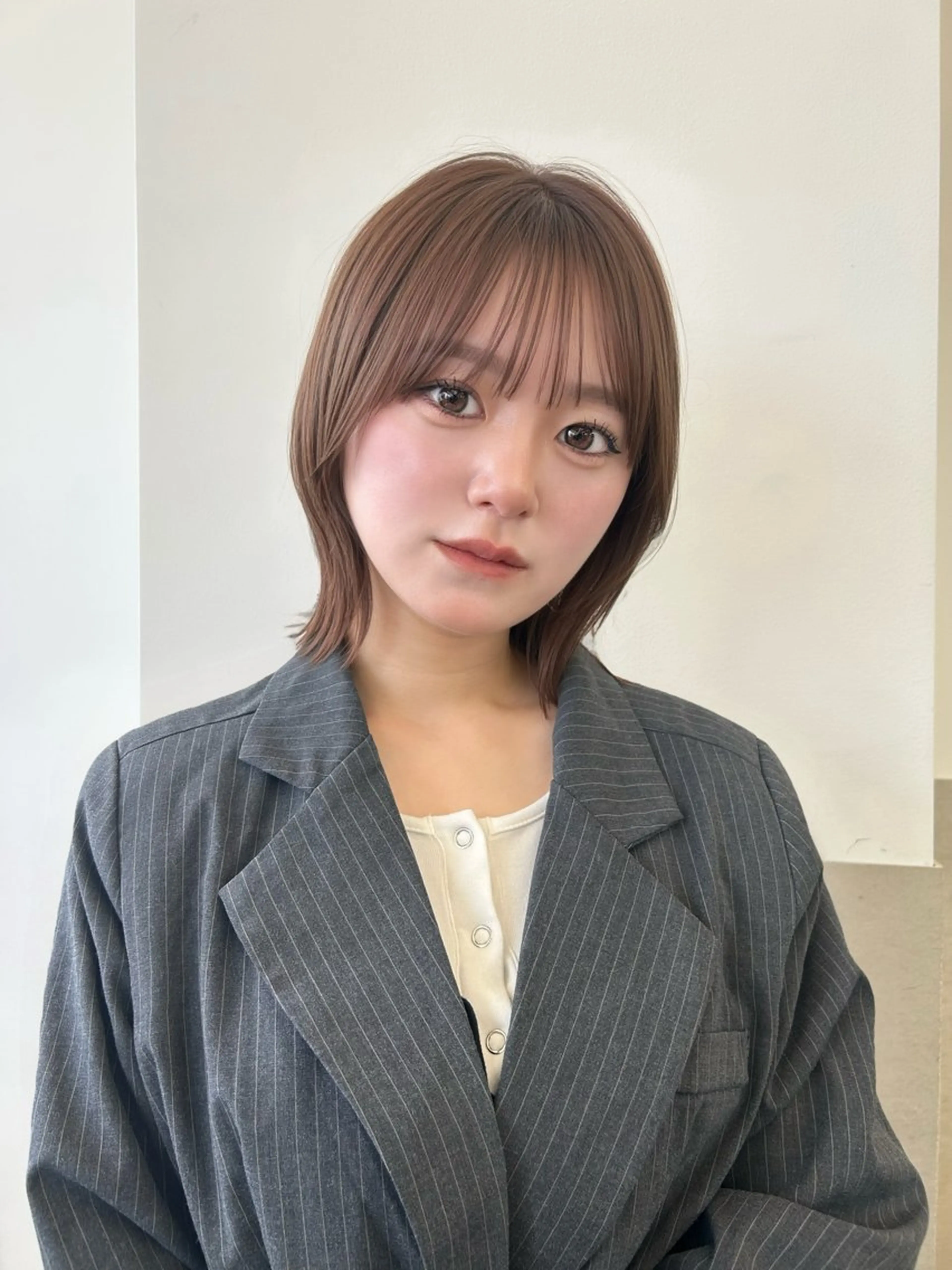 ミディアム ボブ くびれヘア 内海 美莱のヘアスタイル