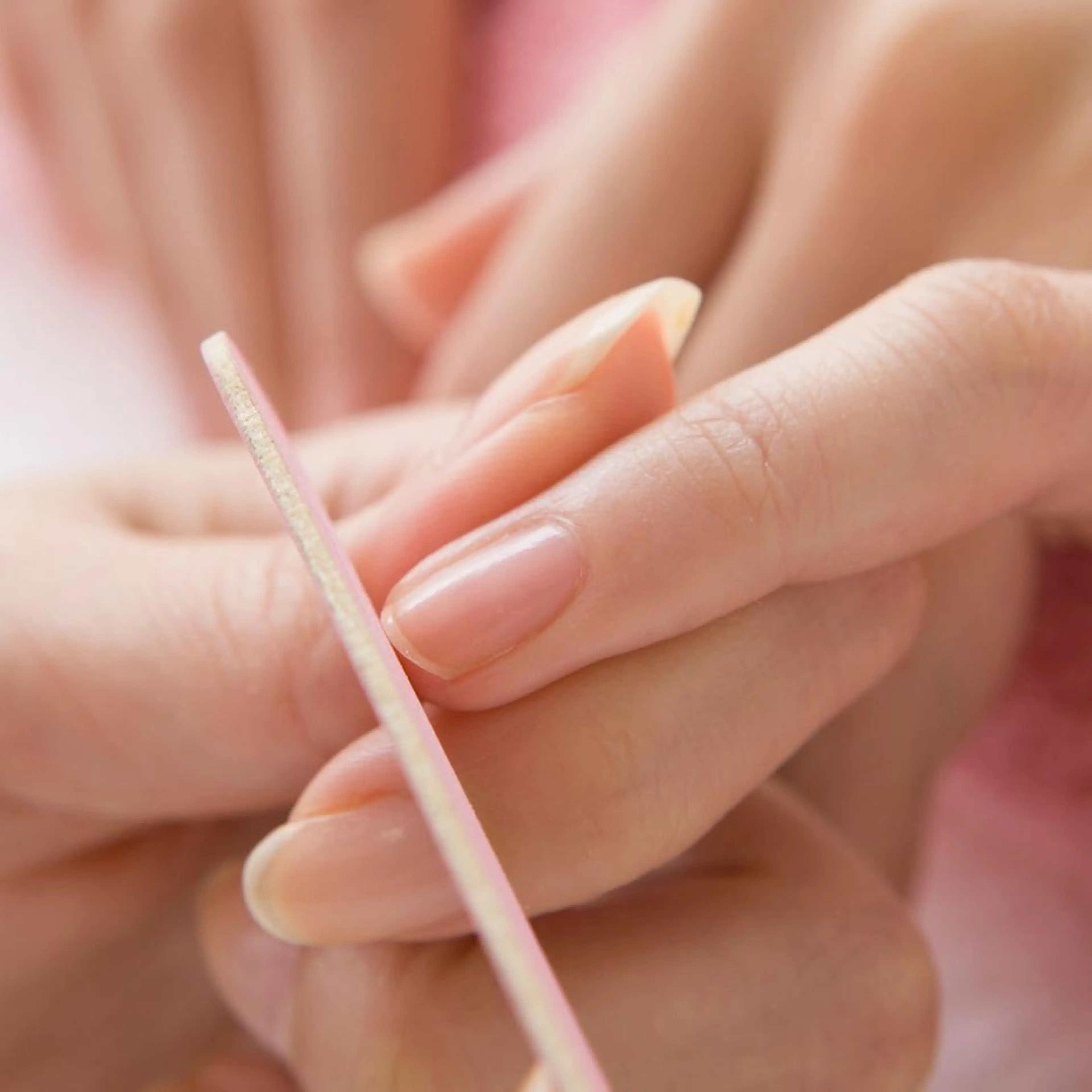 ネイル LEFTNAILS フィルインニュアンスのネイルデザイン