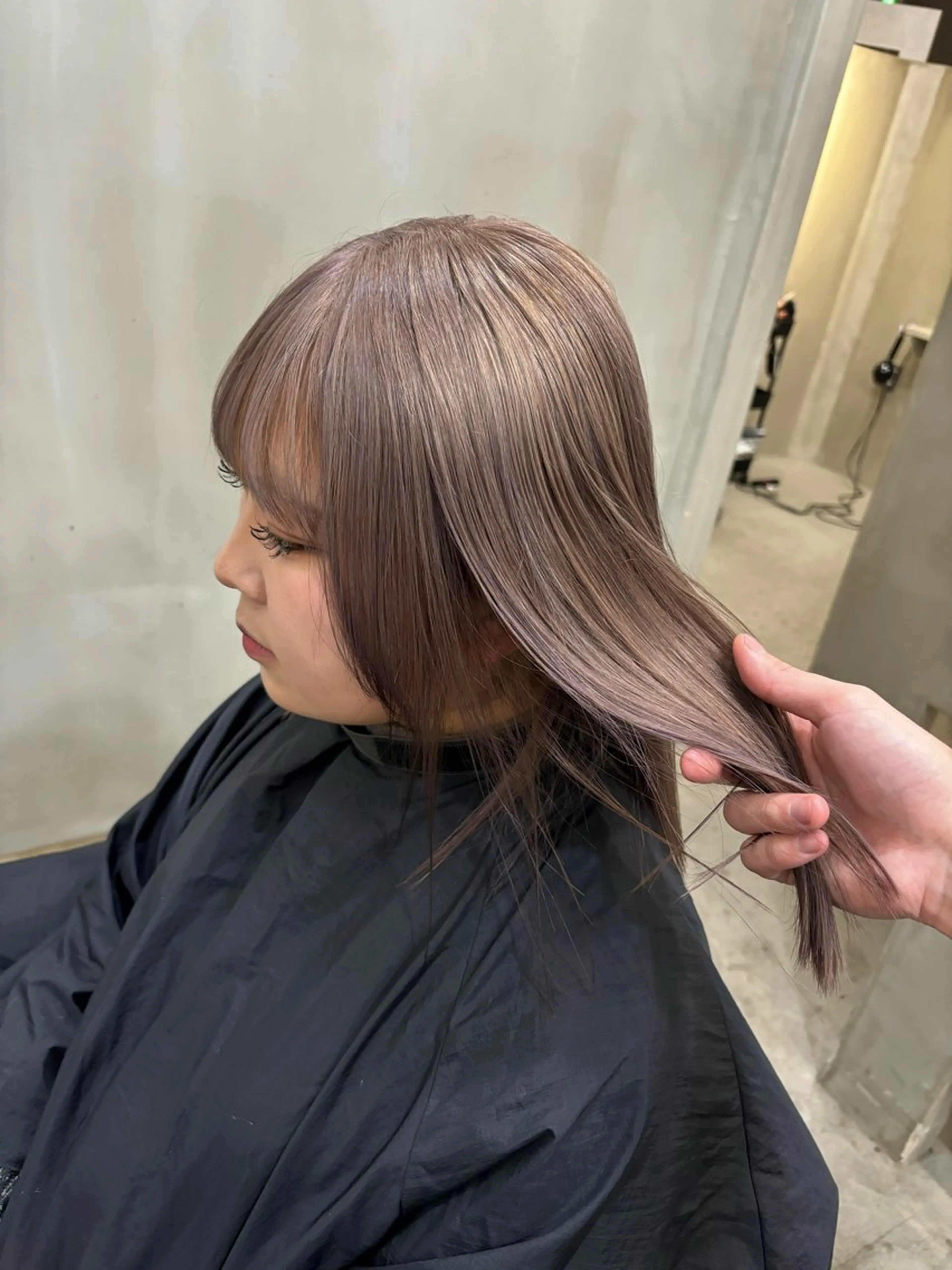 ミディアム カラー ベージュカラー ブリーチ ヘアカラー 中園康 /カラー/ブリーチのヘアスタイル
