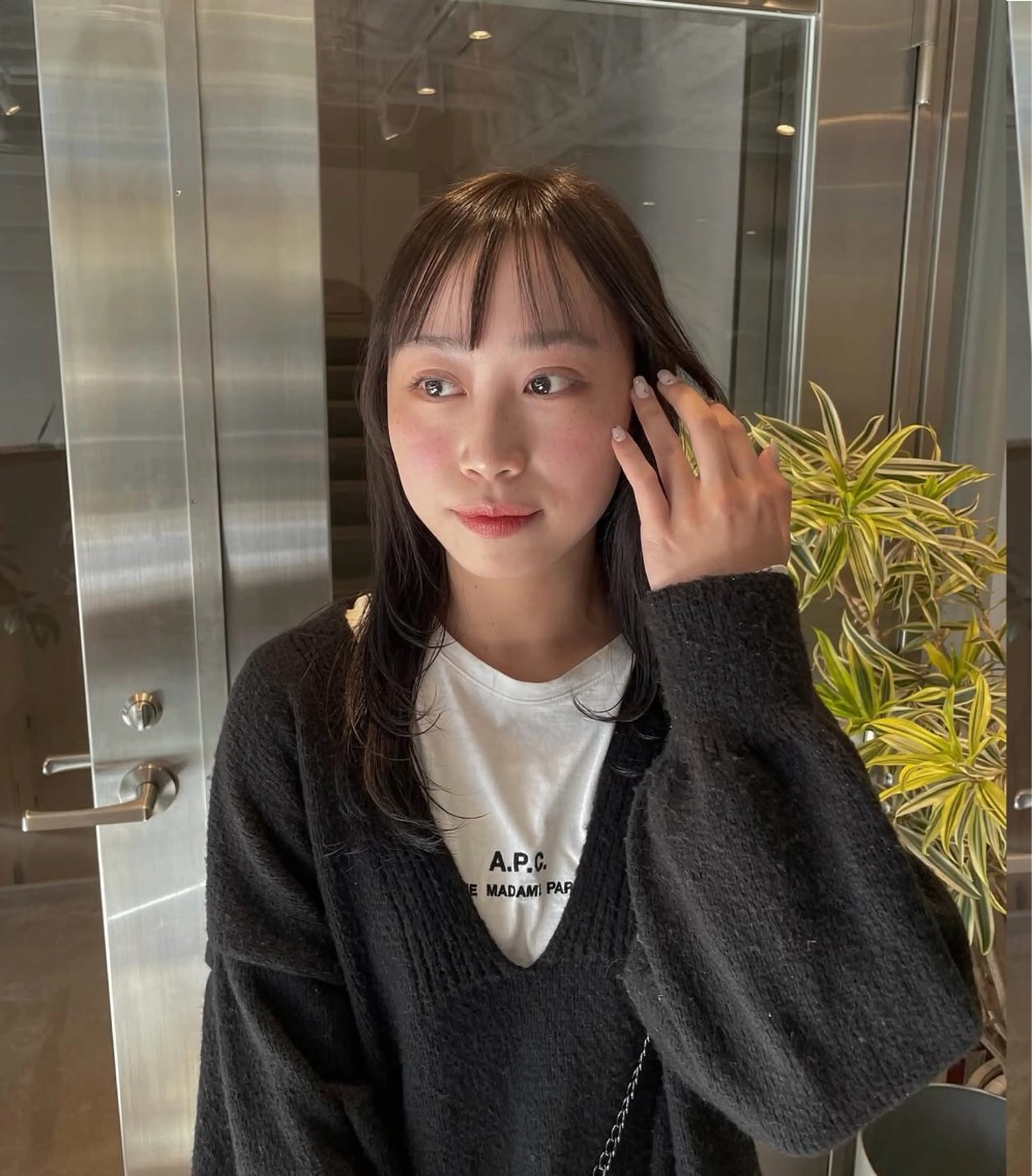 u25🍀日曜限定🍀レイヤーカット➕ 超音波アイロン付きトリートメント🫧の写真