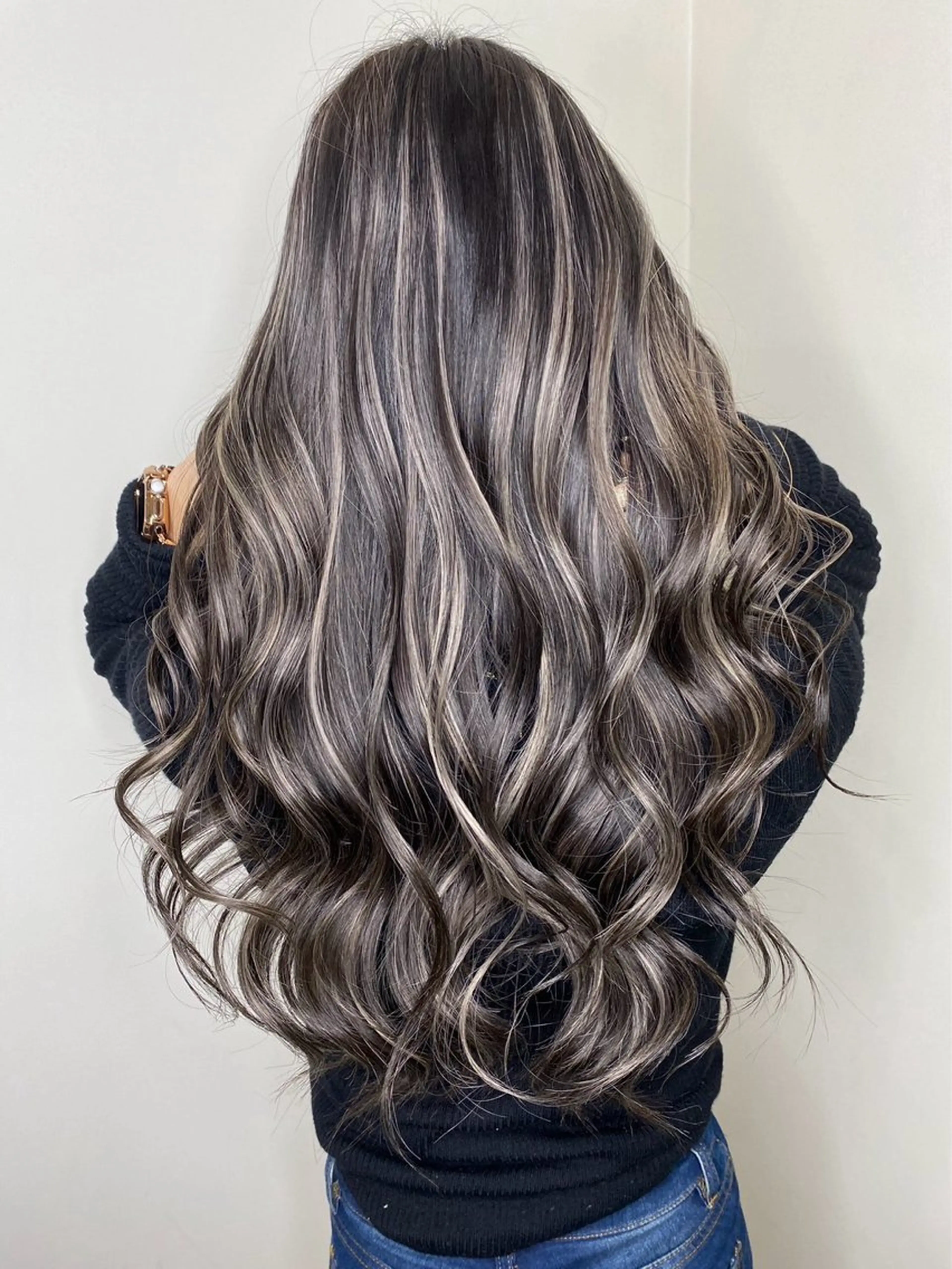 ロング KR2S マネージャーのヘアスタイル