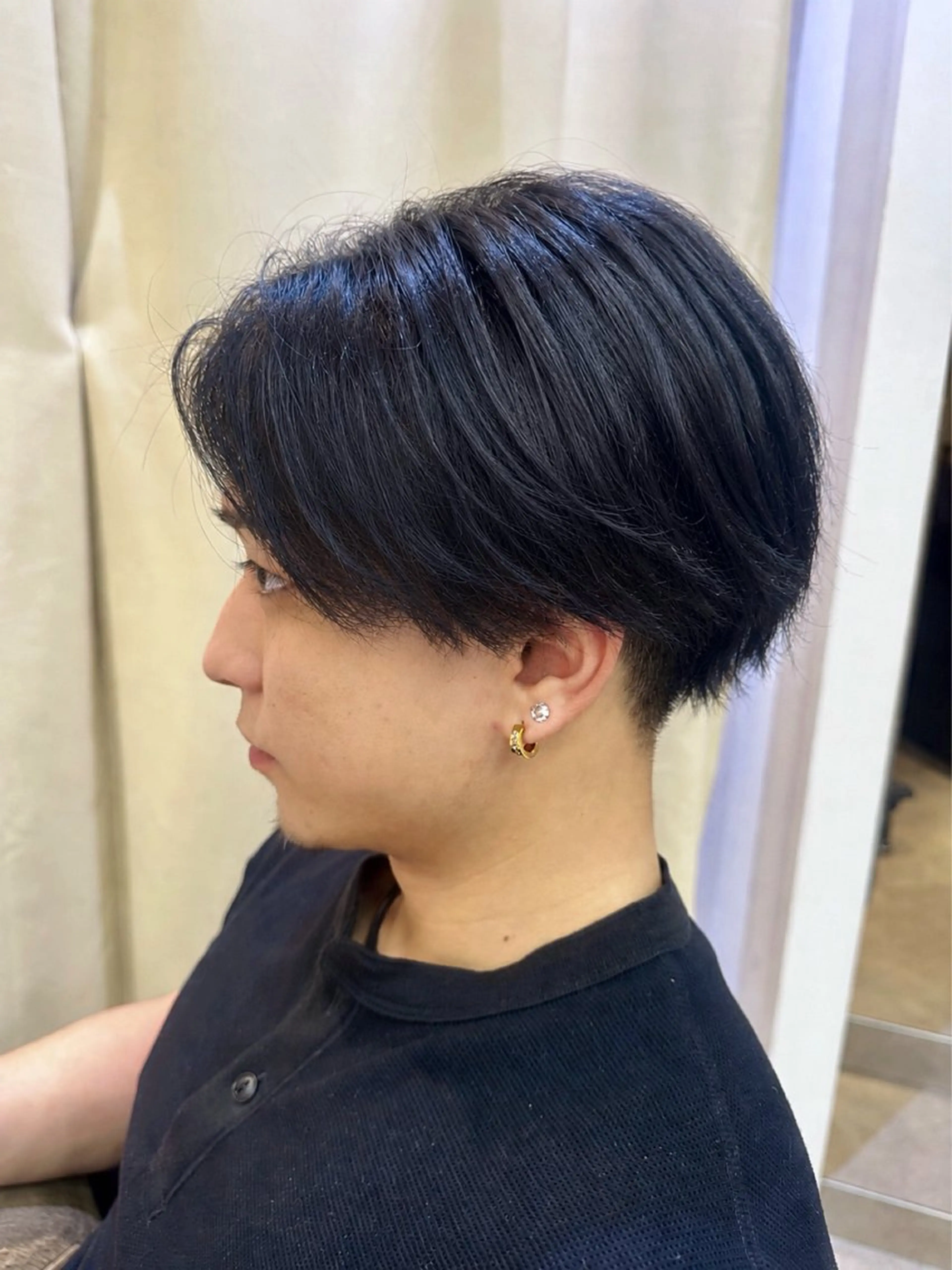 カラー メンズ 黒髪 ブルーカラー ブルーブラック 透明感カラー ヘアカラー 堀内 都姫のヘアスタイル
