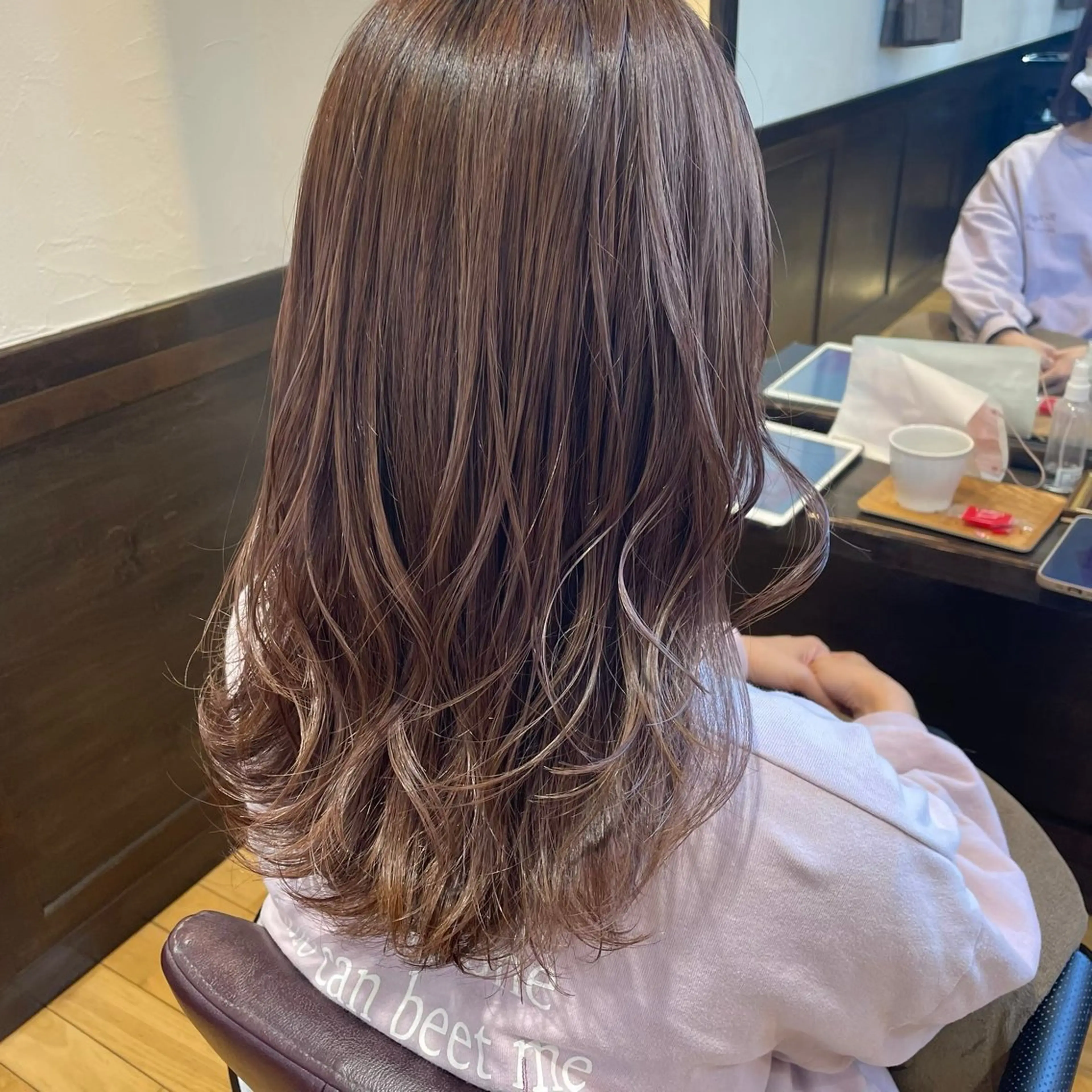 セミロング 赤み消しカラー 🩵かりんのヘアスタイル