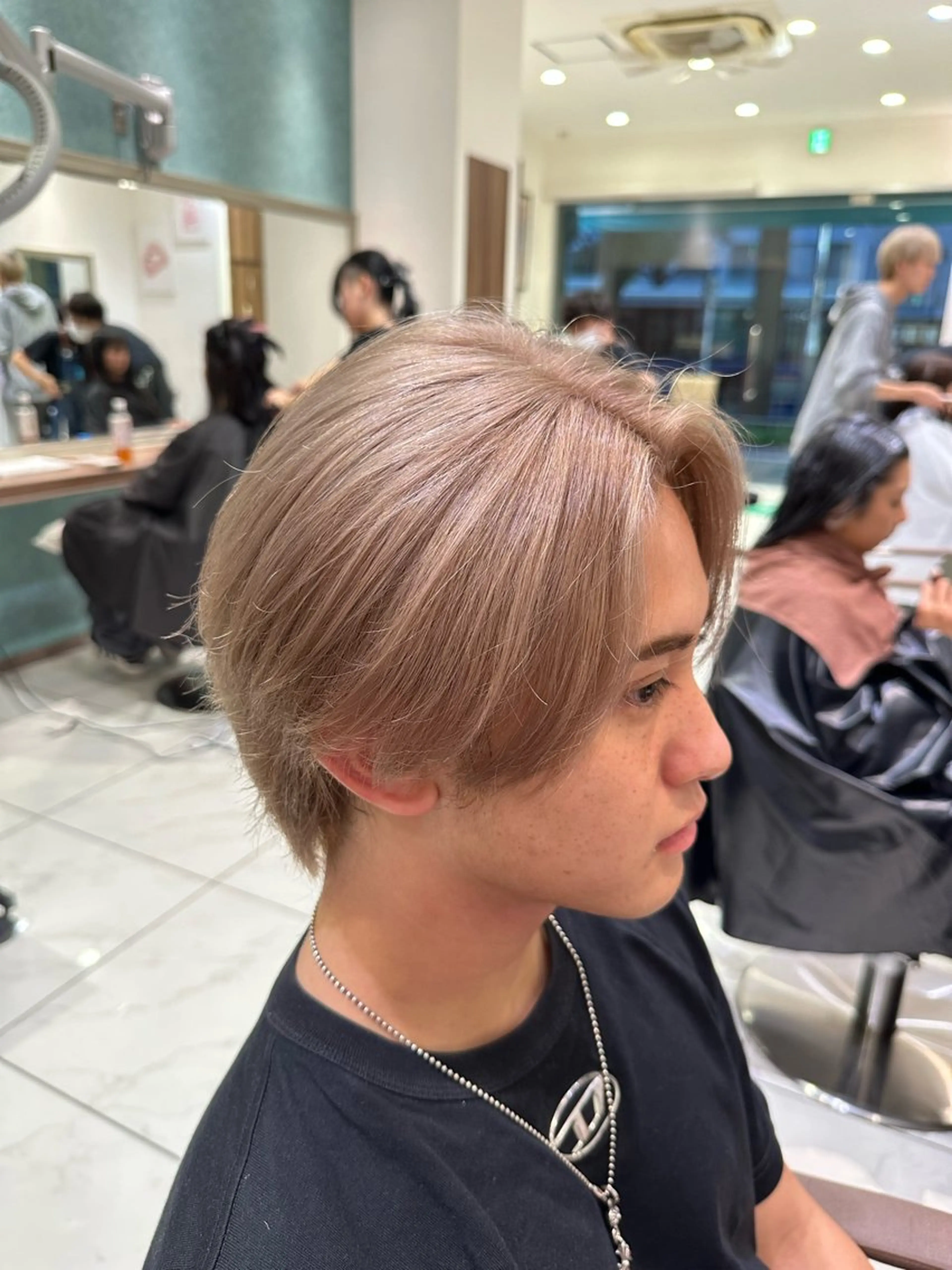 カラー メンズ ベージュカラー ダブルカラー ホワイトベージュ メンズカット/カラー 💠進藤龍之介のヘアスタイル