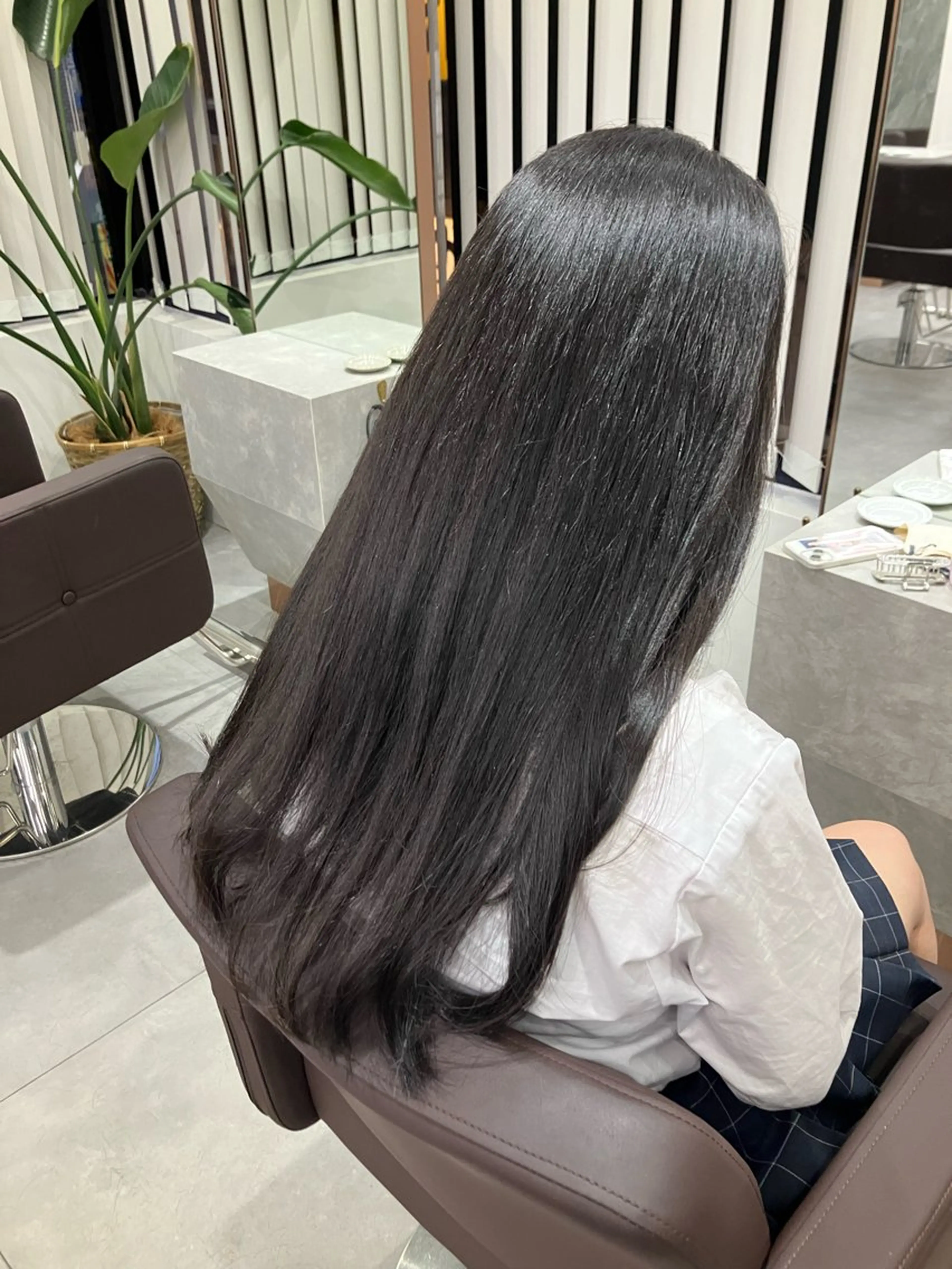 ロング カラー 沼尻 心のヘアスタイル