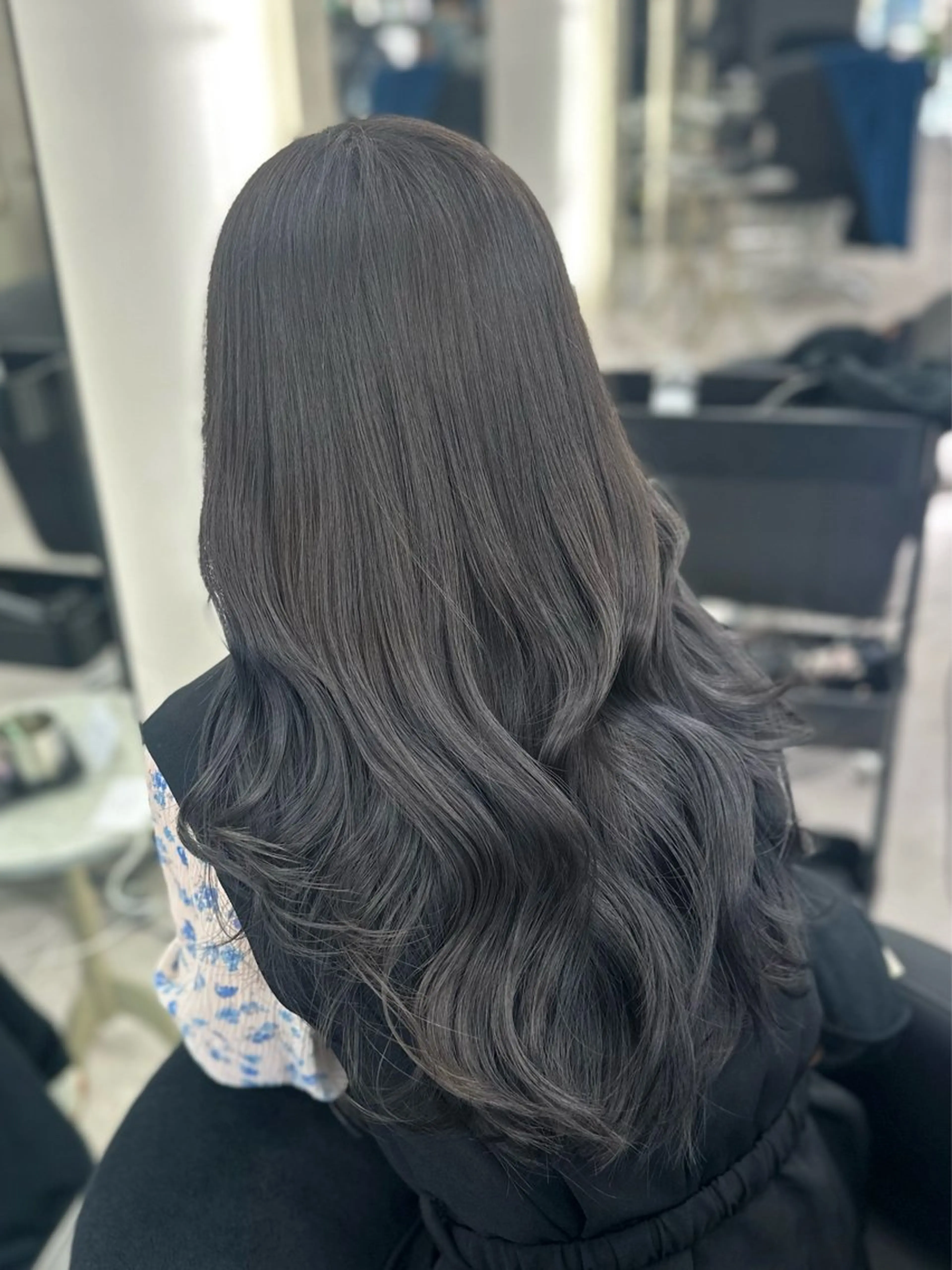 セミロング カラー 透明感カラー グレージュ 縮毛矯正/艶カラー /髪質改善/なんばのヘアスタイル