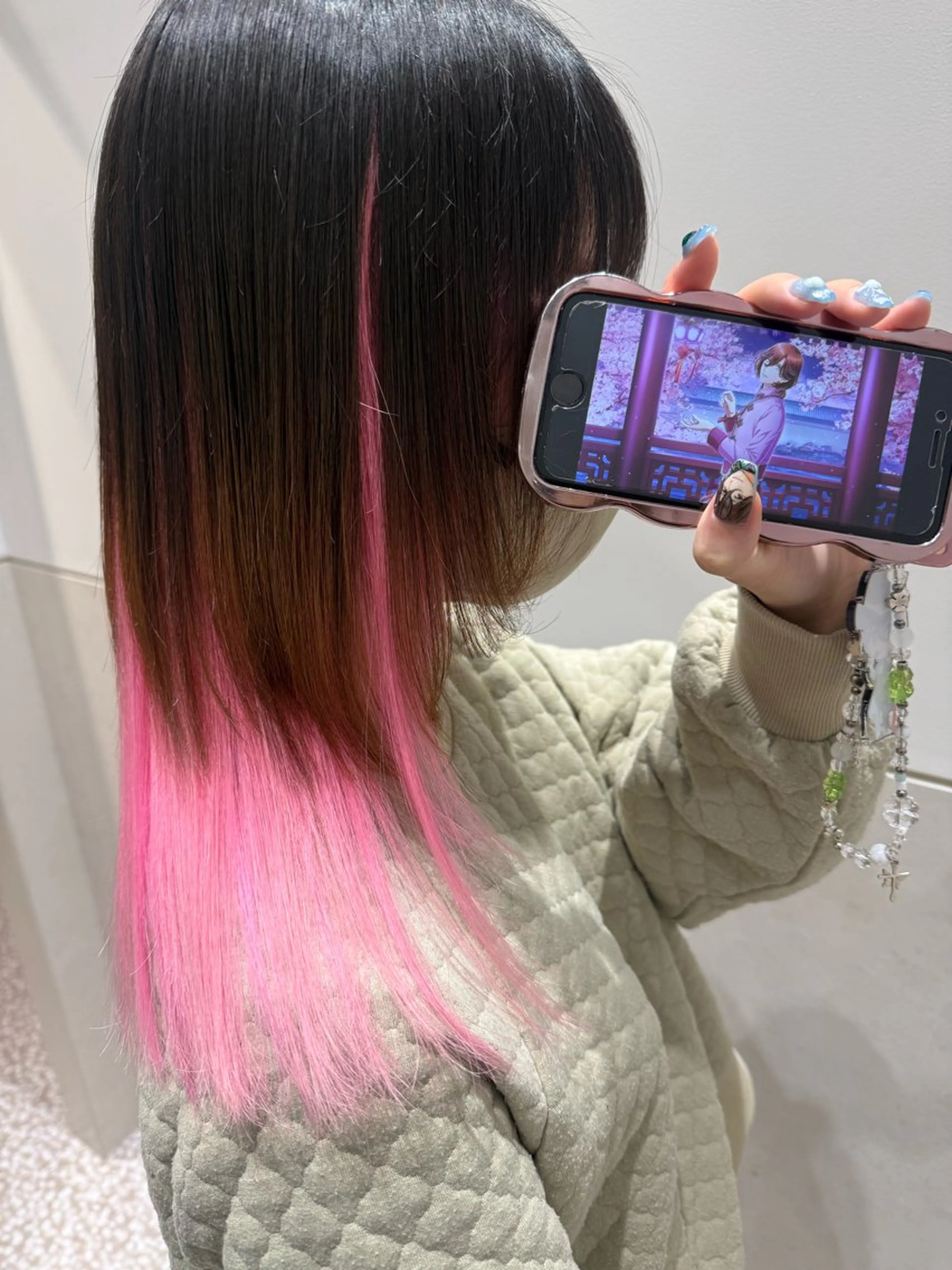 ミディアム カラー ブリーチ ケアブリーチ ダブルカラー インナーカラー ピンクカラー ヘアカラー インナーカラー 推し ブリーチ  髪質改善のヘアスタイル