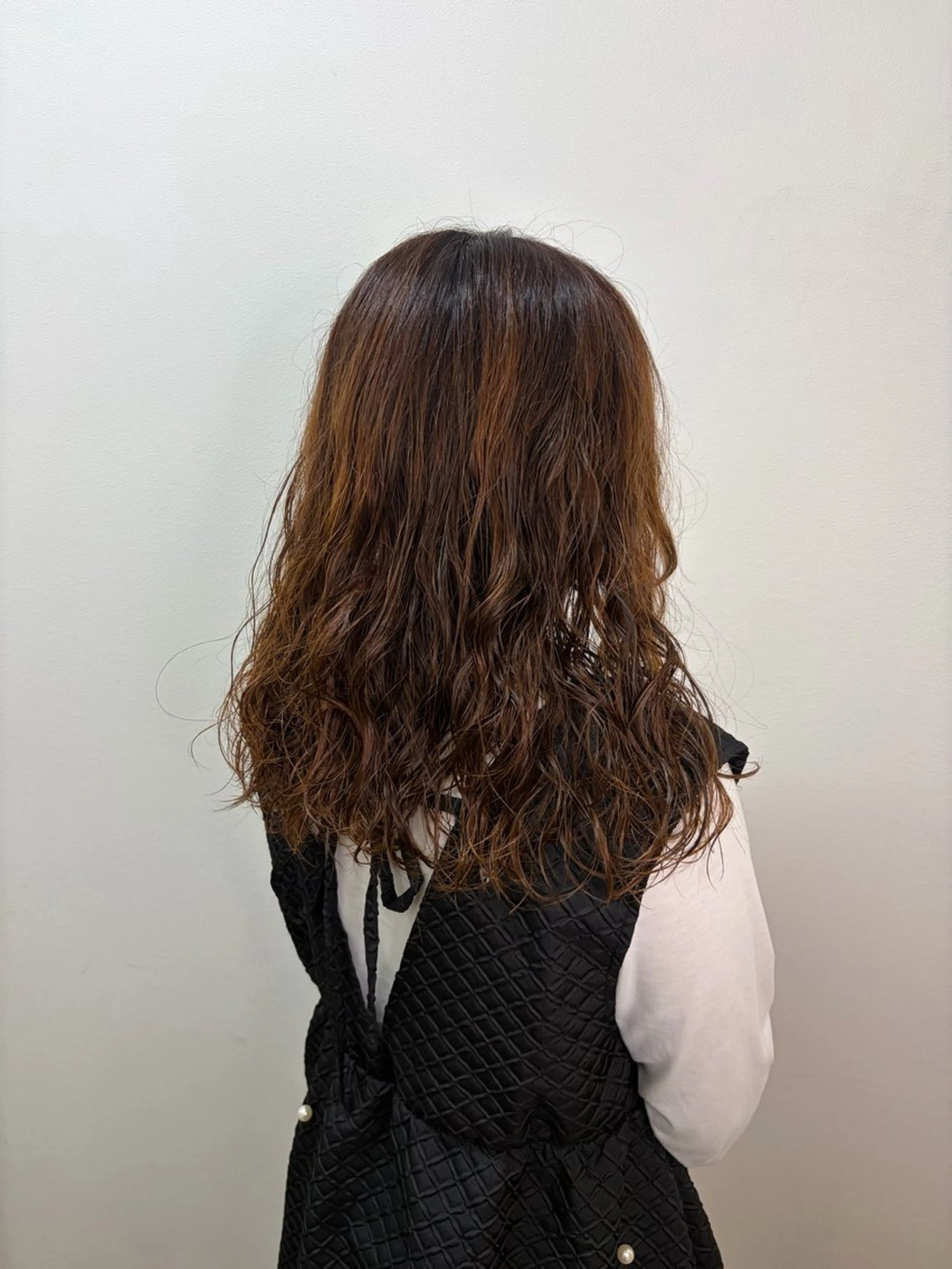 パーマ レナークウィズ　北川 愛璃のヘアスタイル