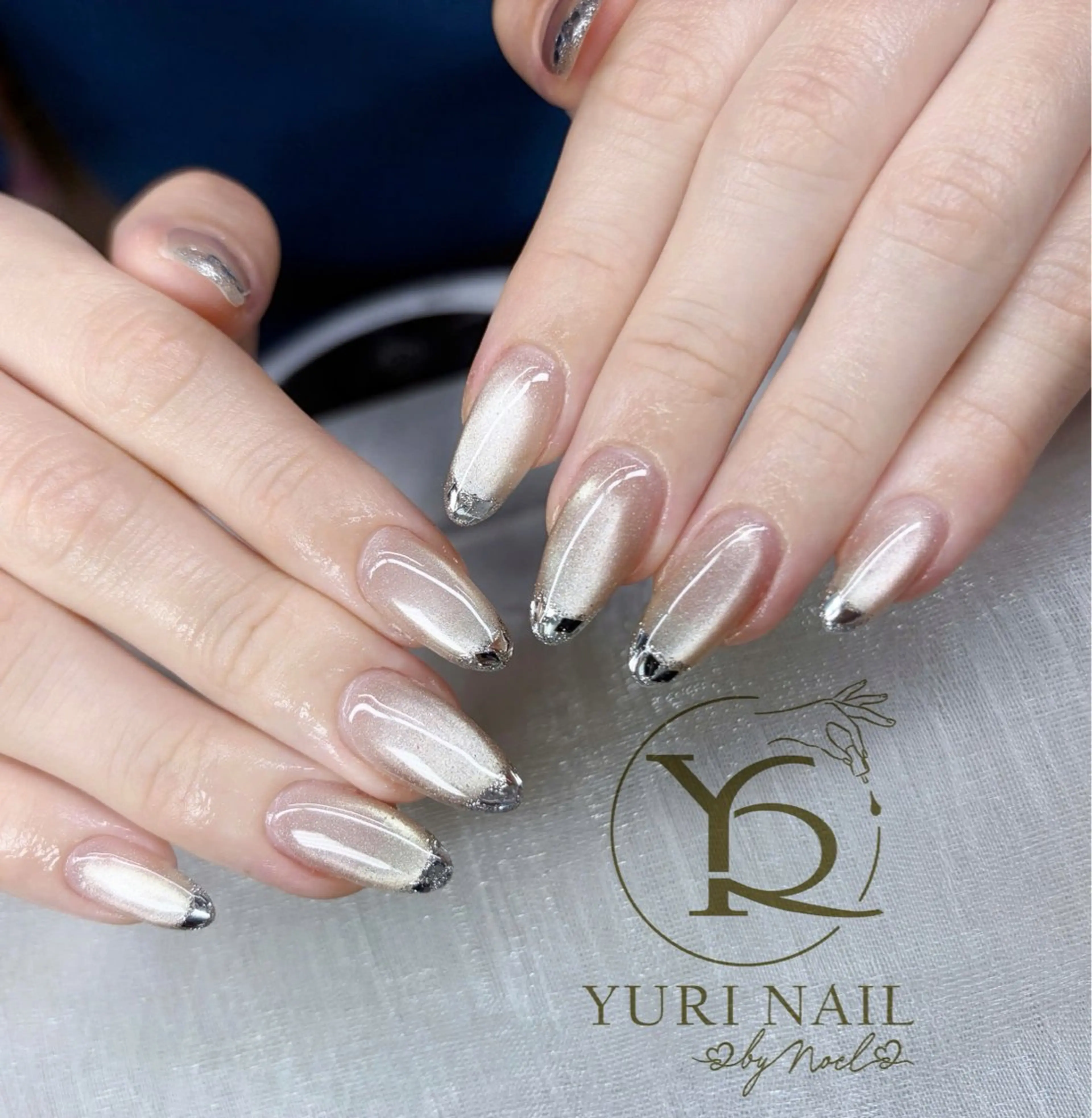 ネイル オーロラネイル ブルー チークネイル フットネイル フレンチネイル ハンドネイル フットネイル ハンドケア YURI Nail Funabashiのネイルデザイン