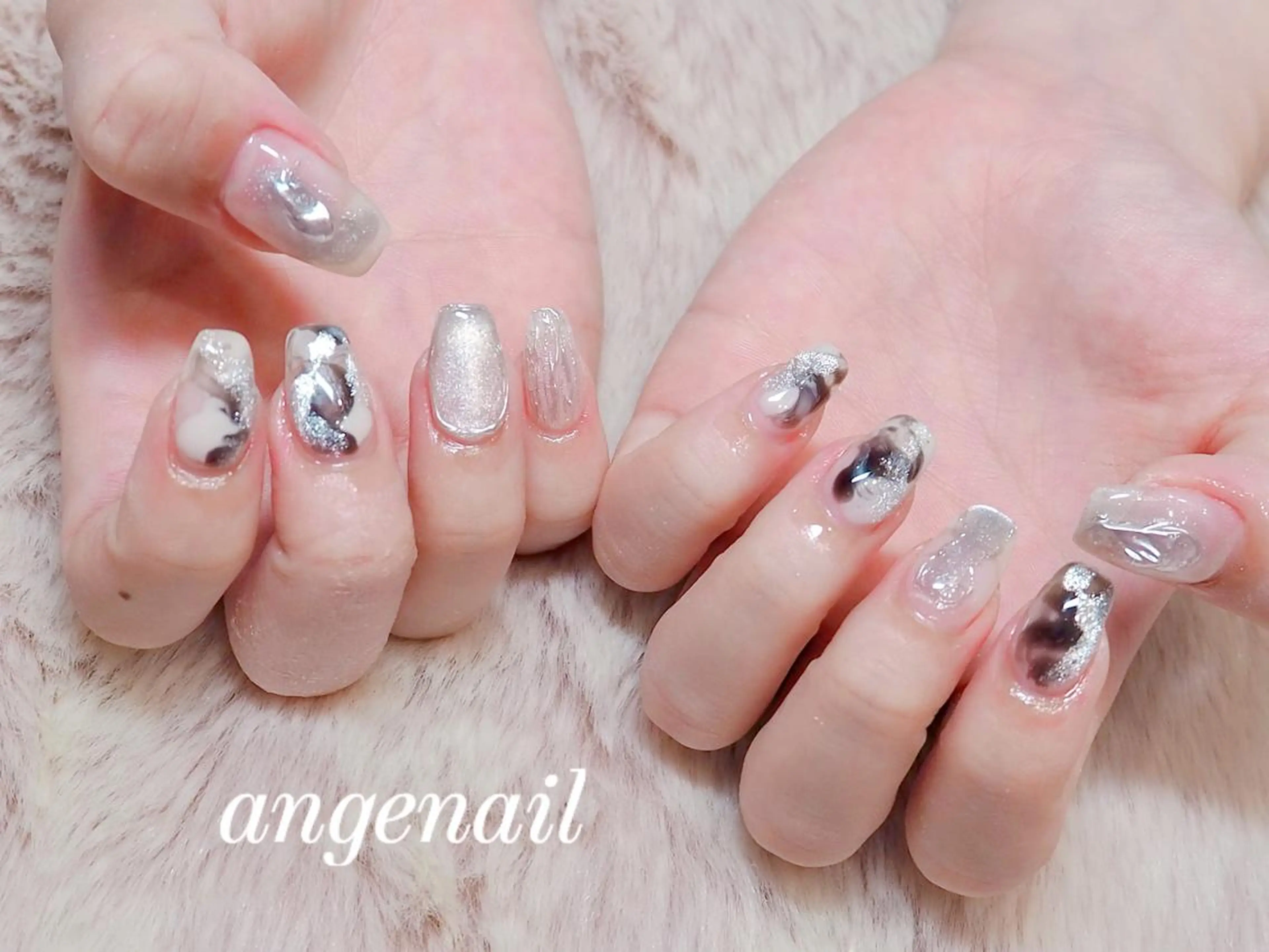 ネイル ハンドネイル オーナーネイリスト MAKIのネイルデザイン