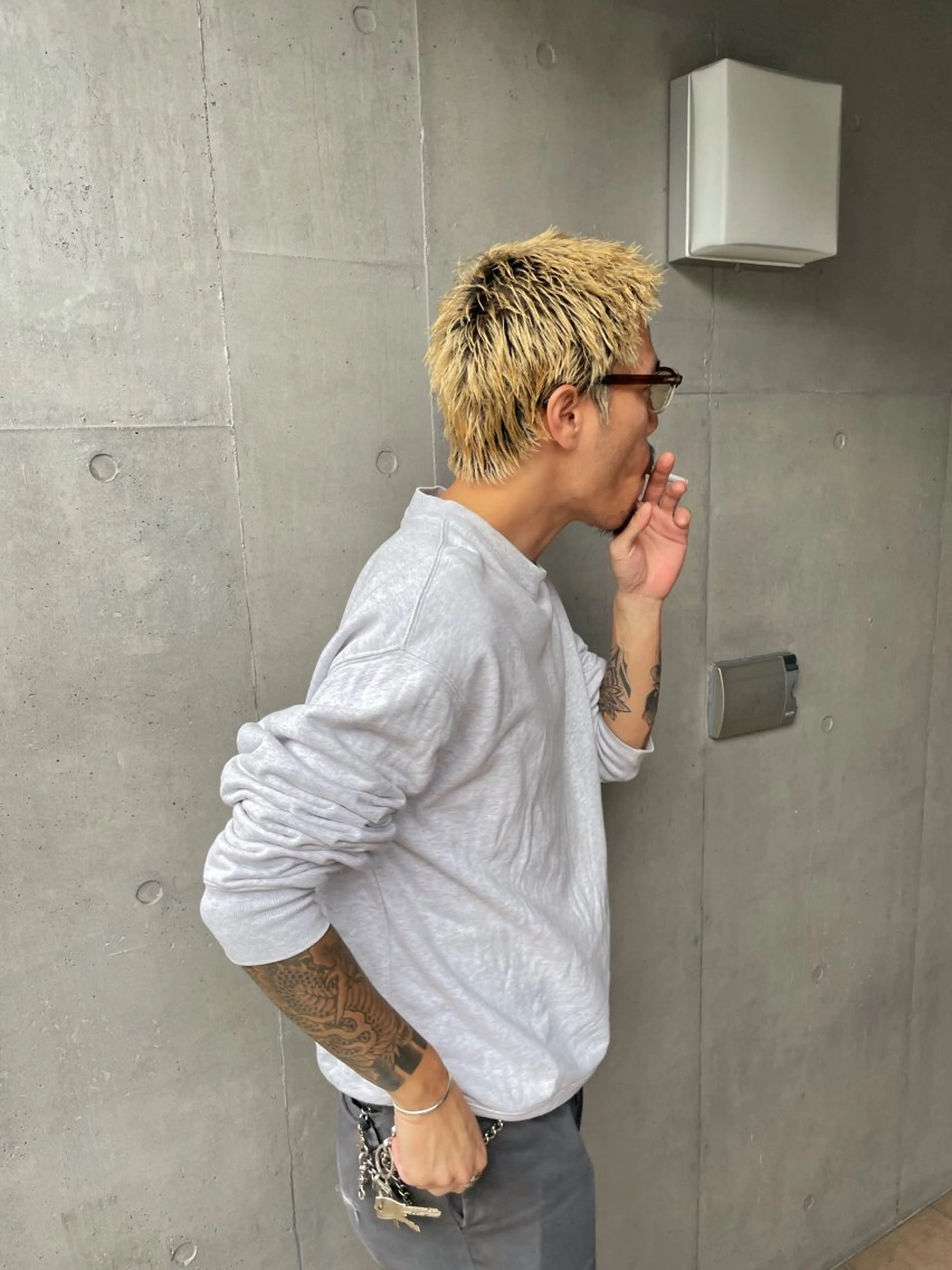 ショート アッシュ ミルクティーブラウン ピンクブラウン レイヤーカット カット ヘアカラー ハイトーンNo.1✨ パーマ✨イマイタツヤのヘアスタイル