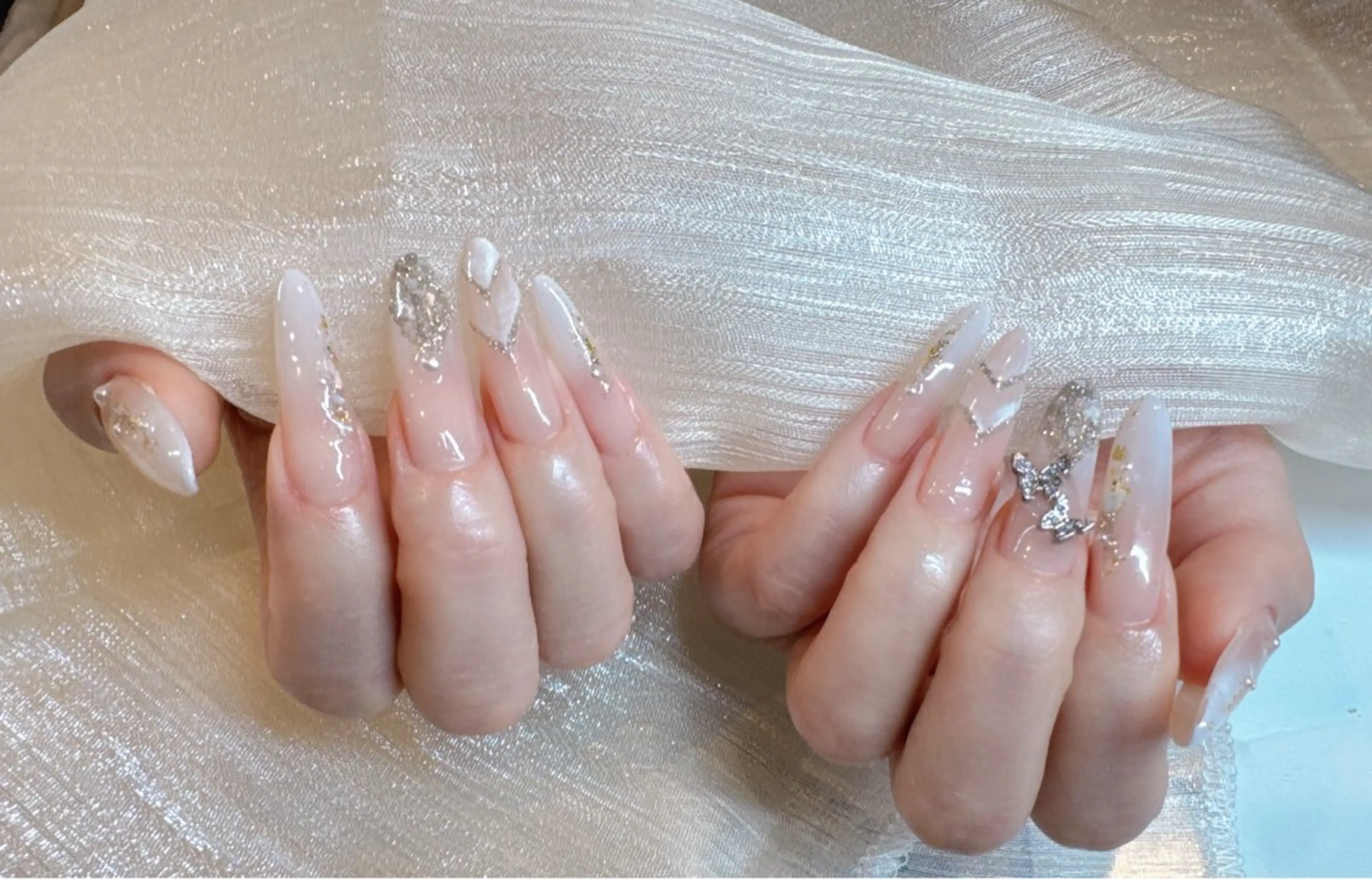 ネイル アートネイル 韓国ネイル 水色 ロングネイル マグネットネイル ハンドネイル ハンドケア NailDemure 【銀座店】のネイルデザイン