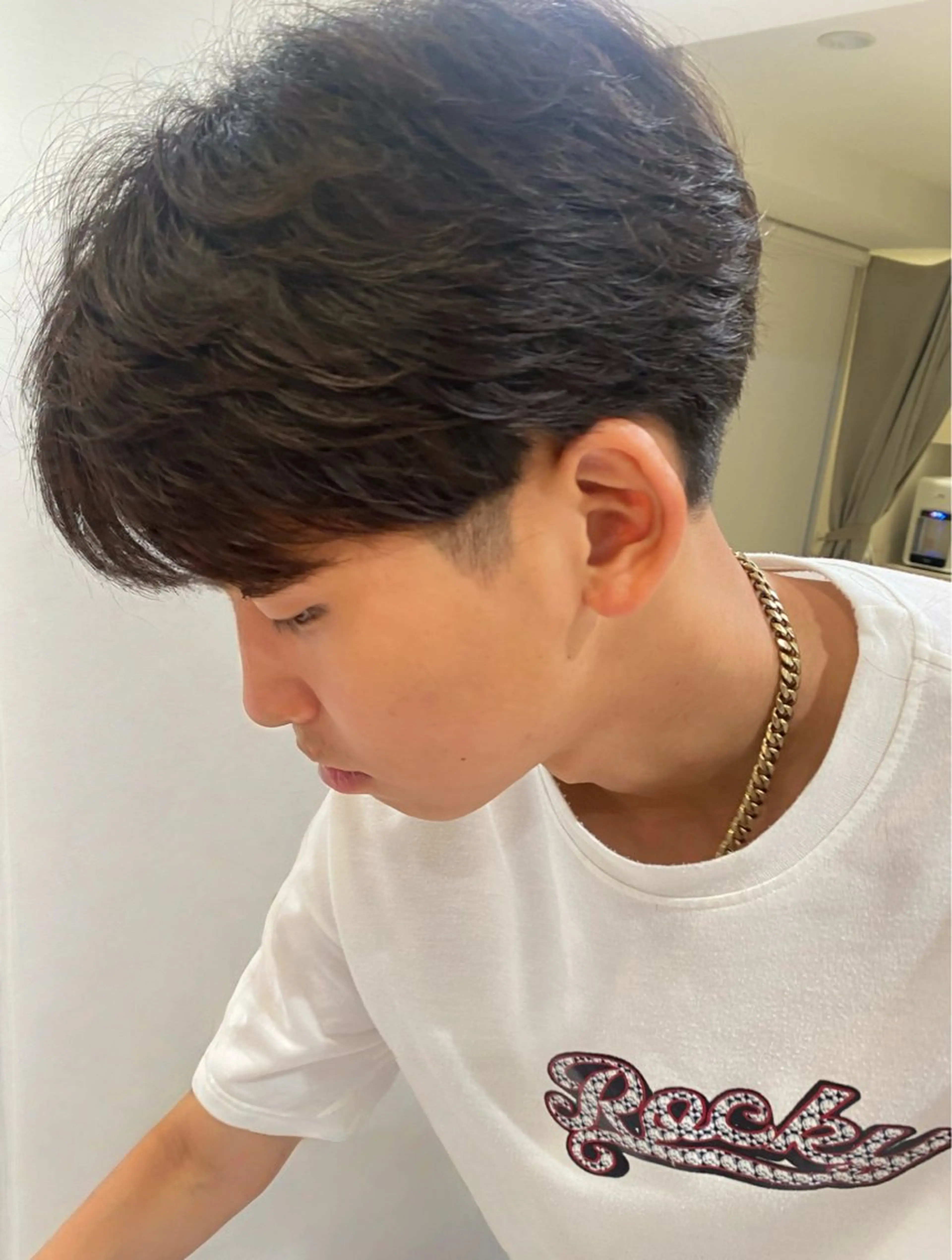 メンズ マッシュ 刈り上げ 朴 鈴香のヘアスタイル