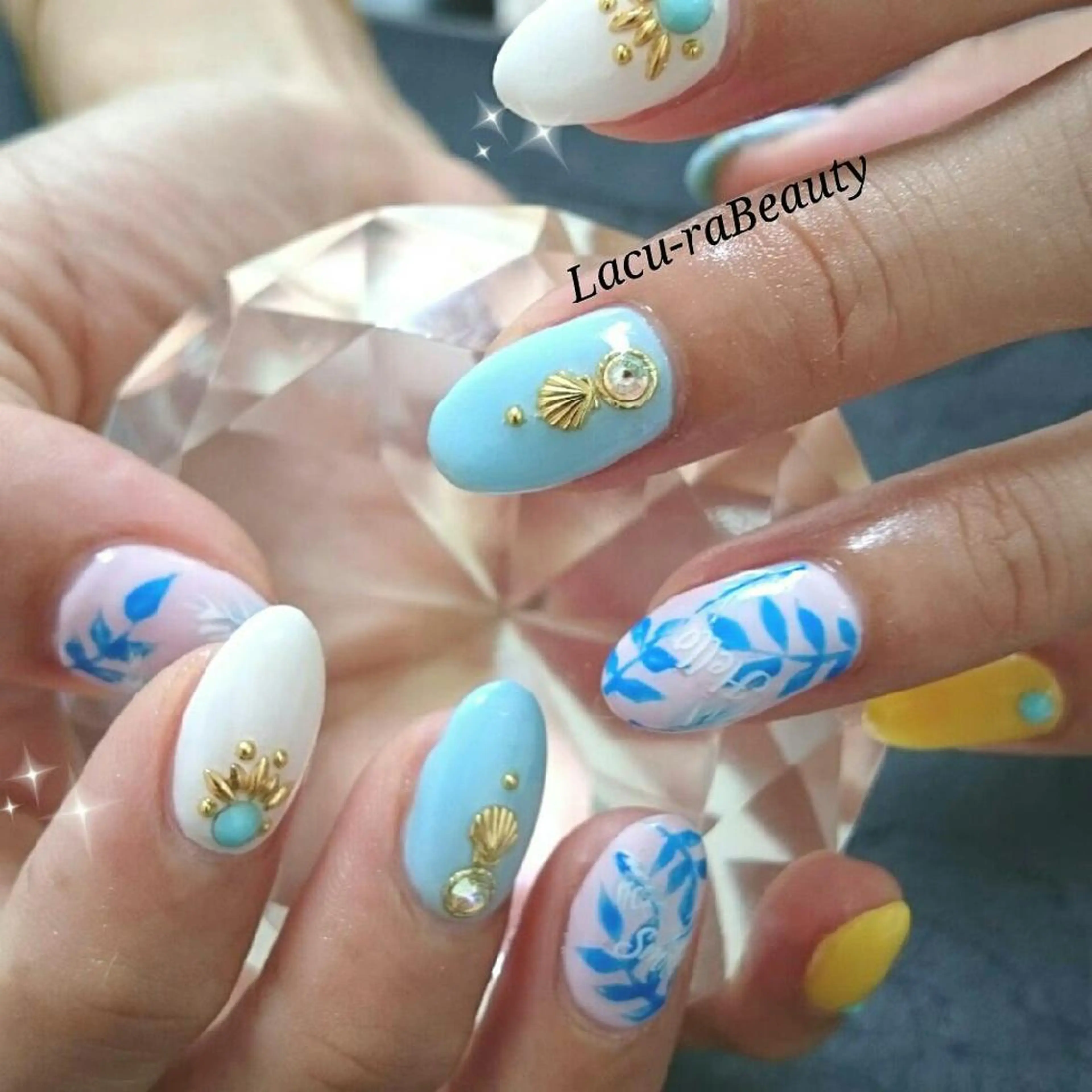 ネイル 小顔と腸の専門店 ラクーラビューティのエステ・リラクイメージ