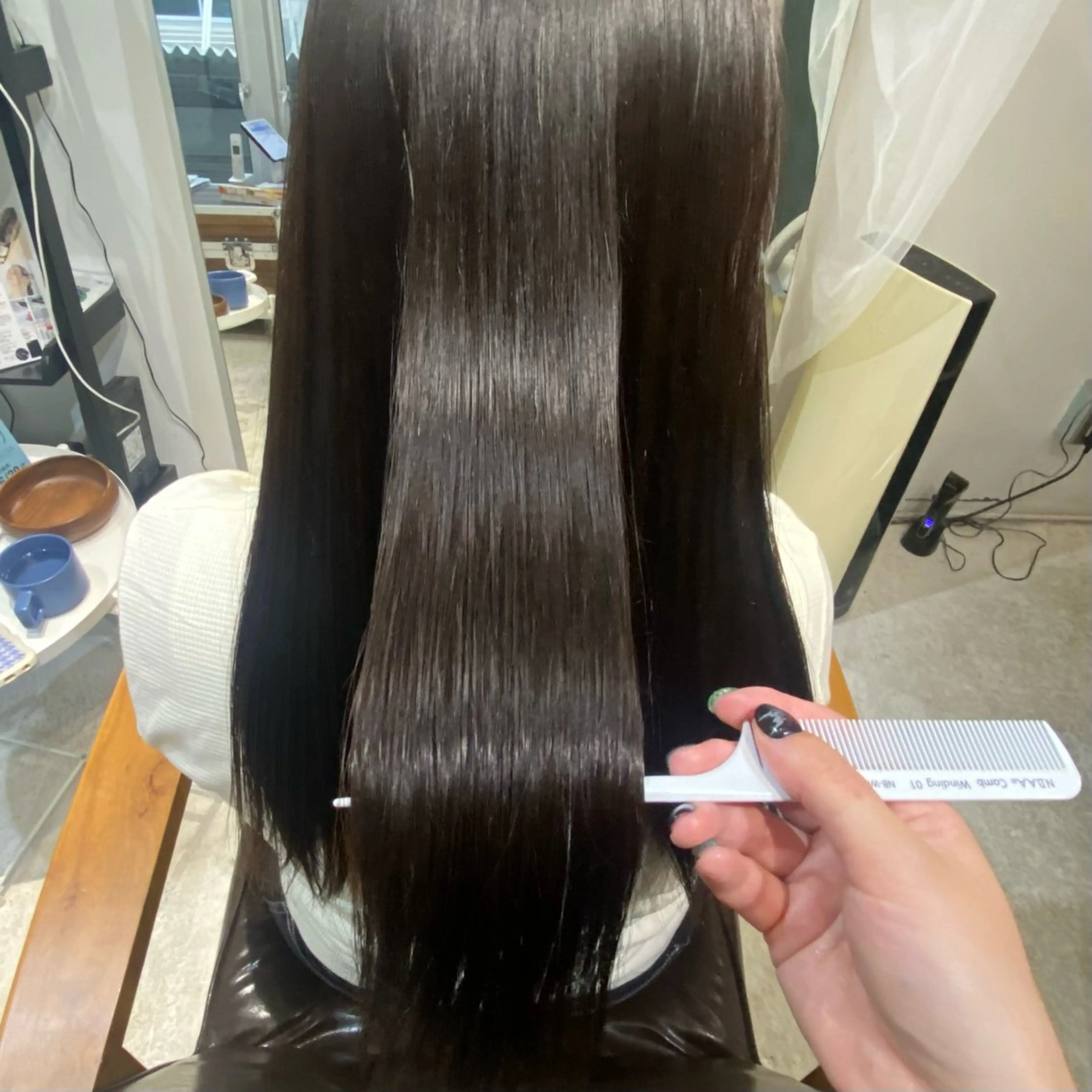 ロング パーマ 酸性ストレート ストレートパーマ 3日空きあり 🌟misatoのヘアスタイル