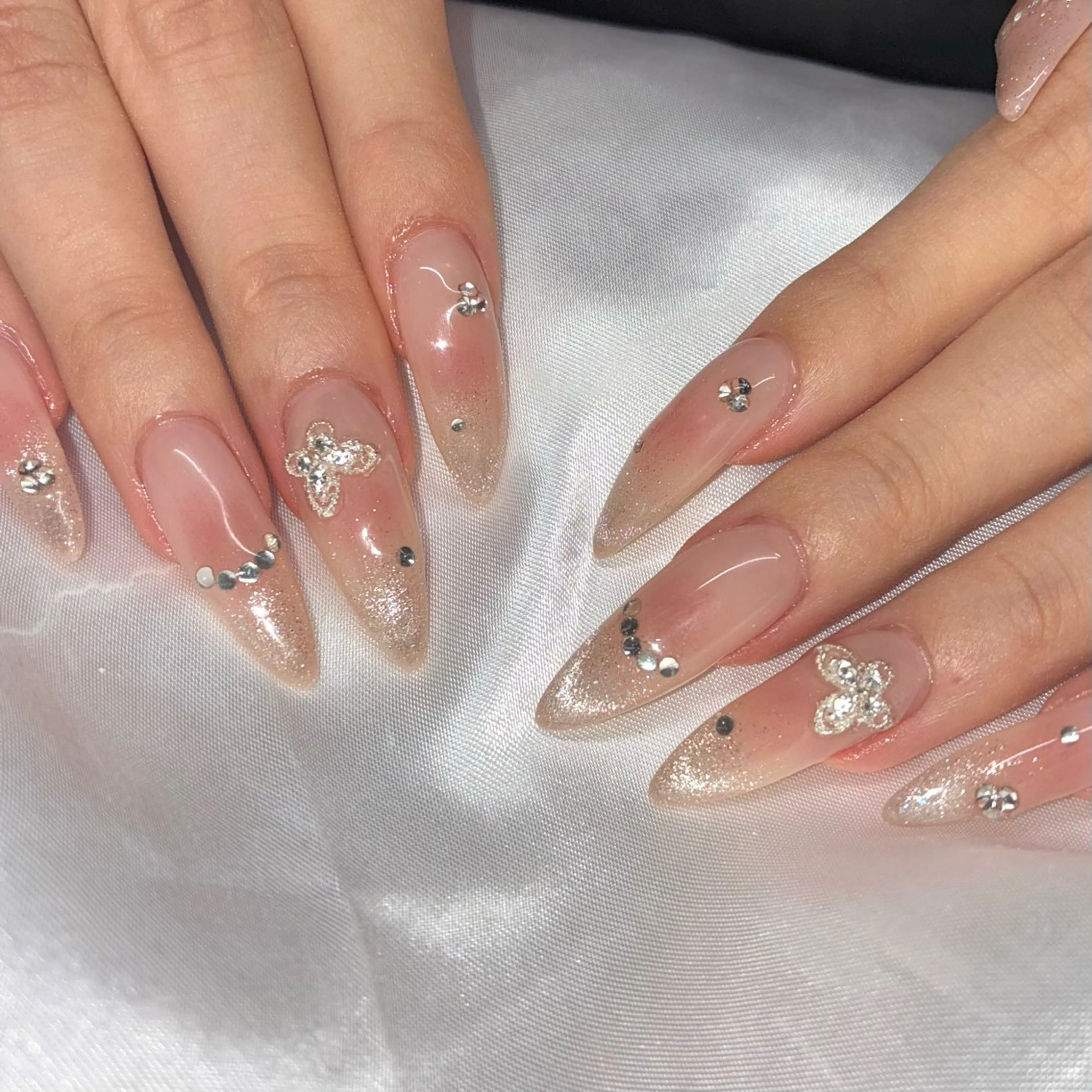 ネイル グラデーション マグネットネイル ハンドネイル Nail ヌシん家 AKANEのネイルデザイン