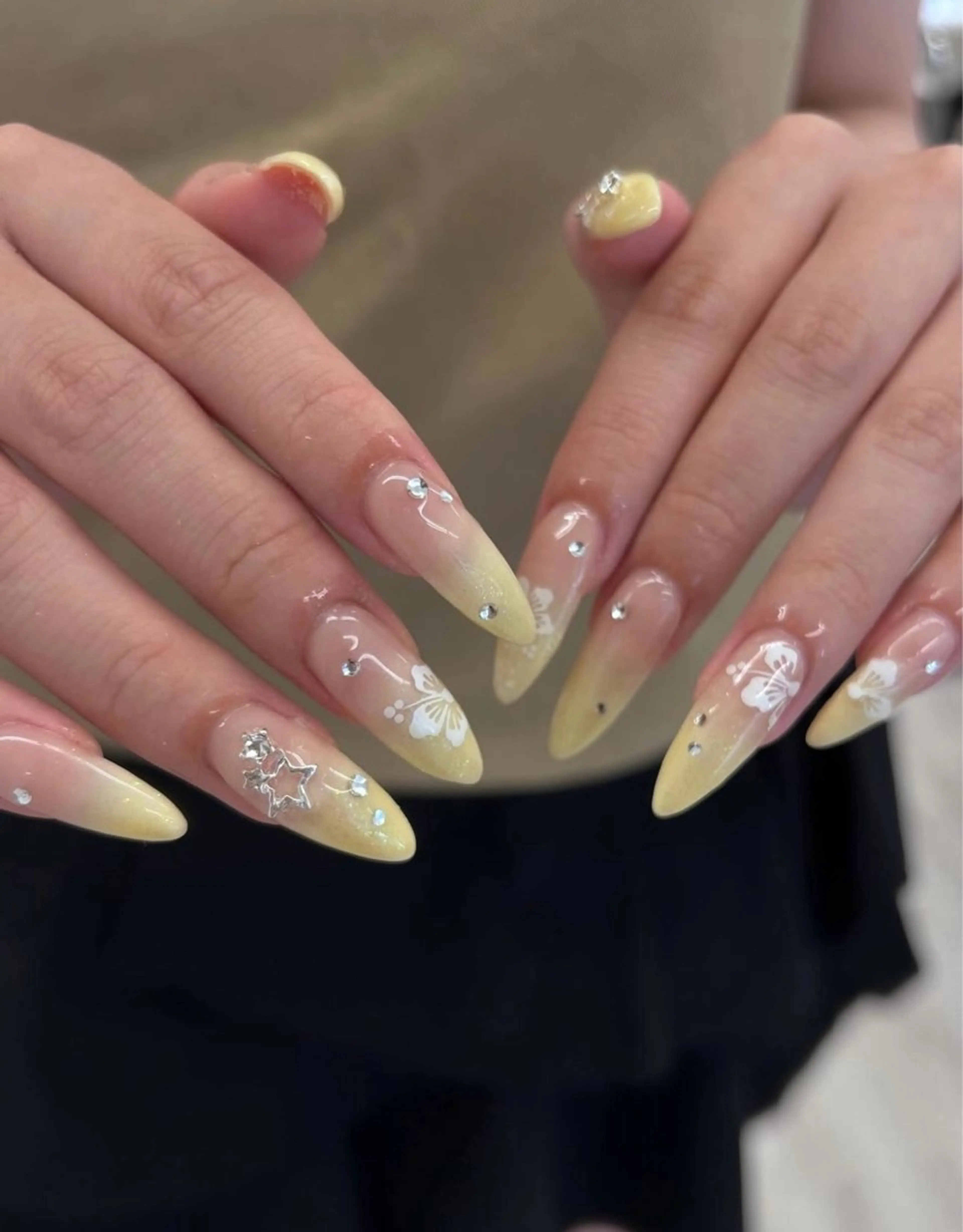 ネイル ハンドネイル BERA NAILSのネイルデザイン