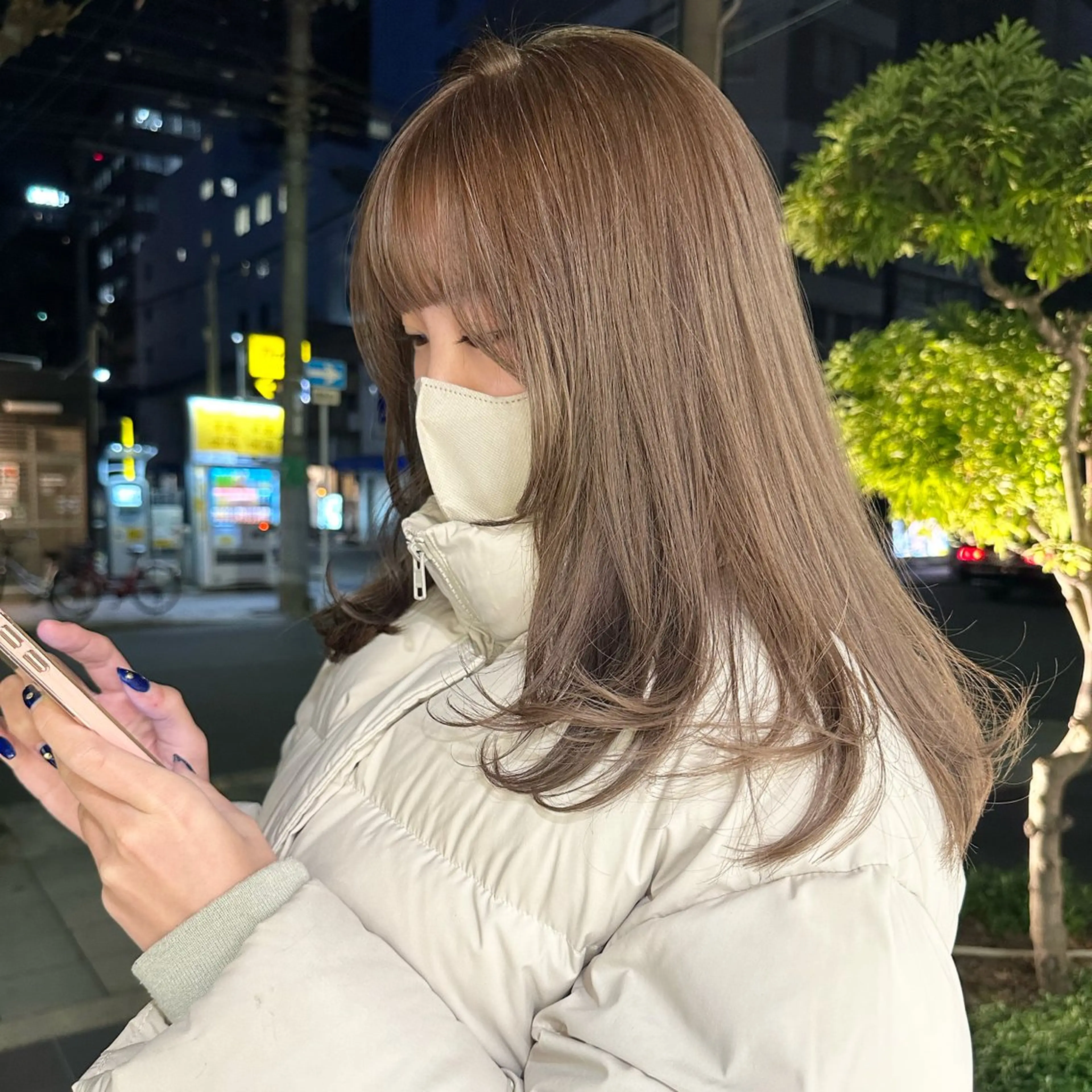 セミロング カラー ダブルカラー ヘアカラー ハイトーン/透け感 カラー🎀真香のヘアスタイル