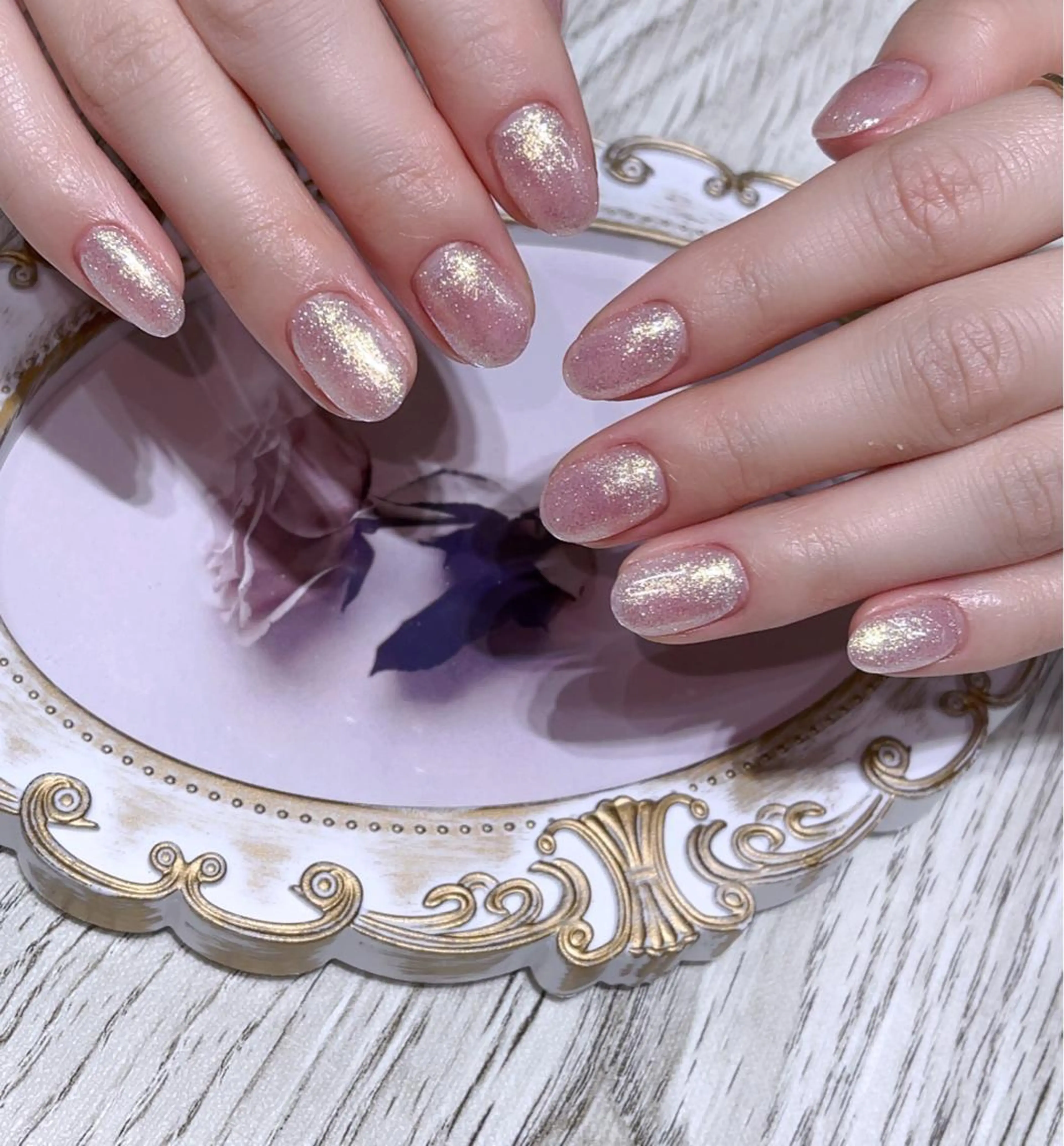 ネイル ハンドネイル Queens ciciのネイルデザイン