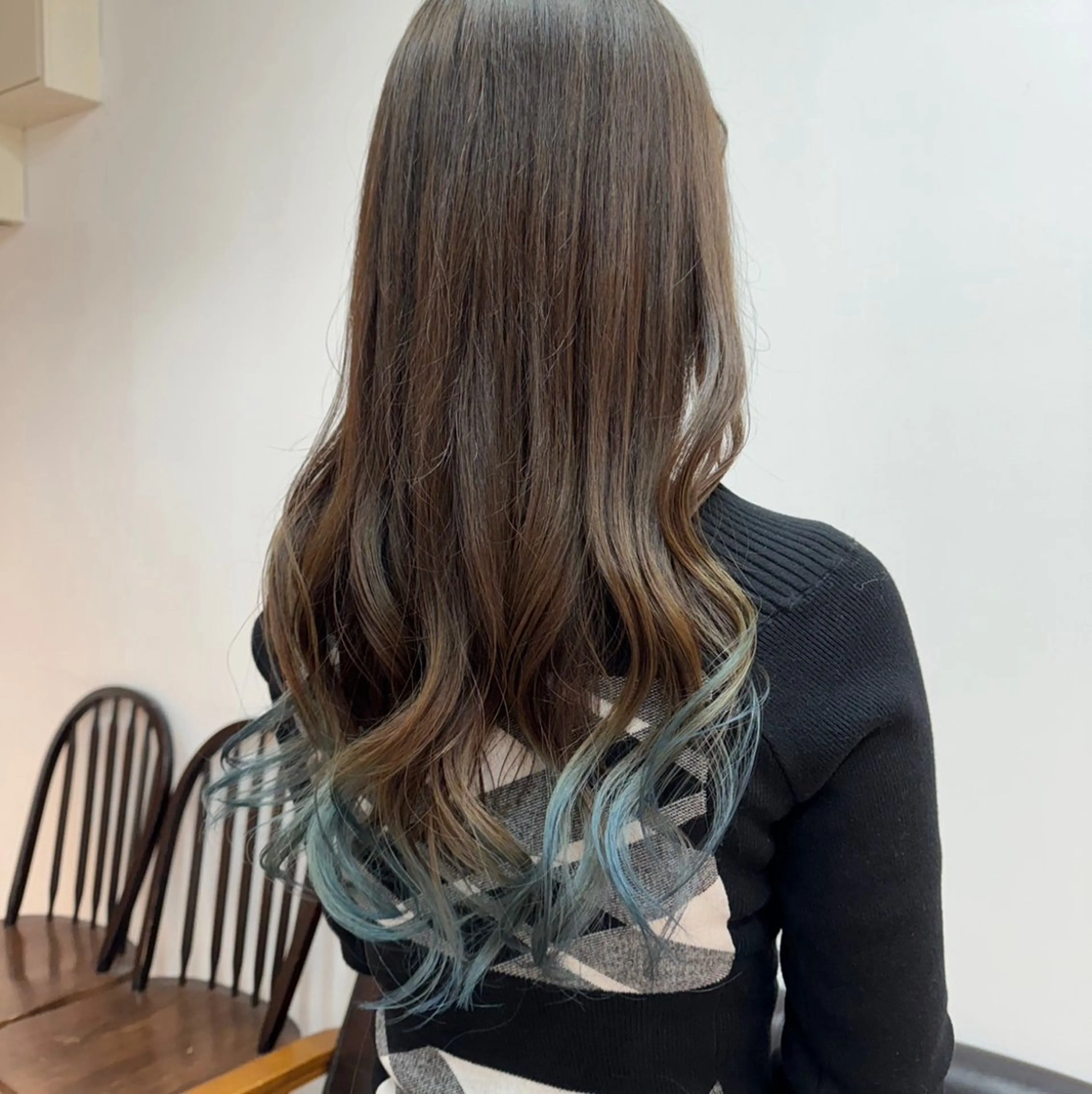 ロング カラー ブルーカラー ロング 安岡美咲✂︎ 艶カラー/髪質改善のヘアスタイル