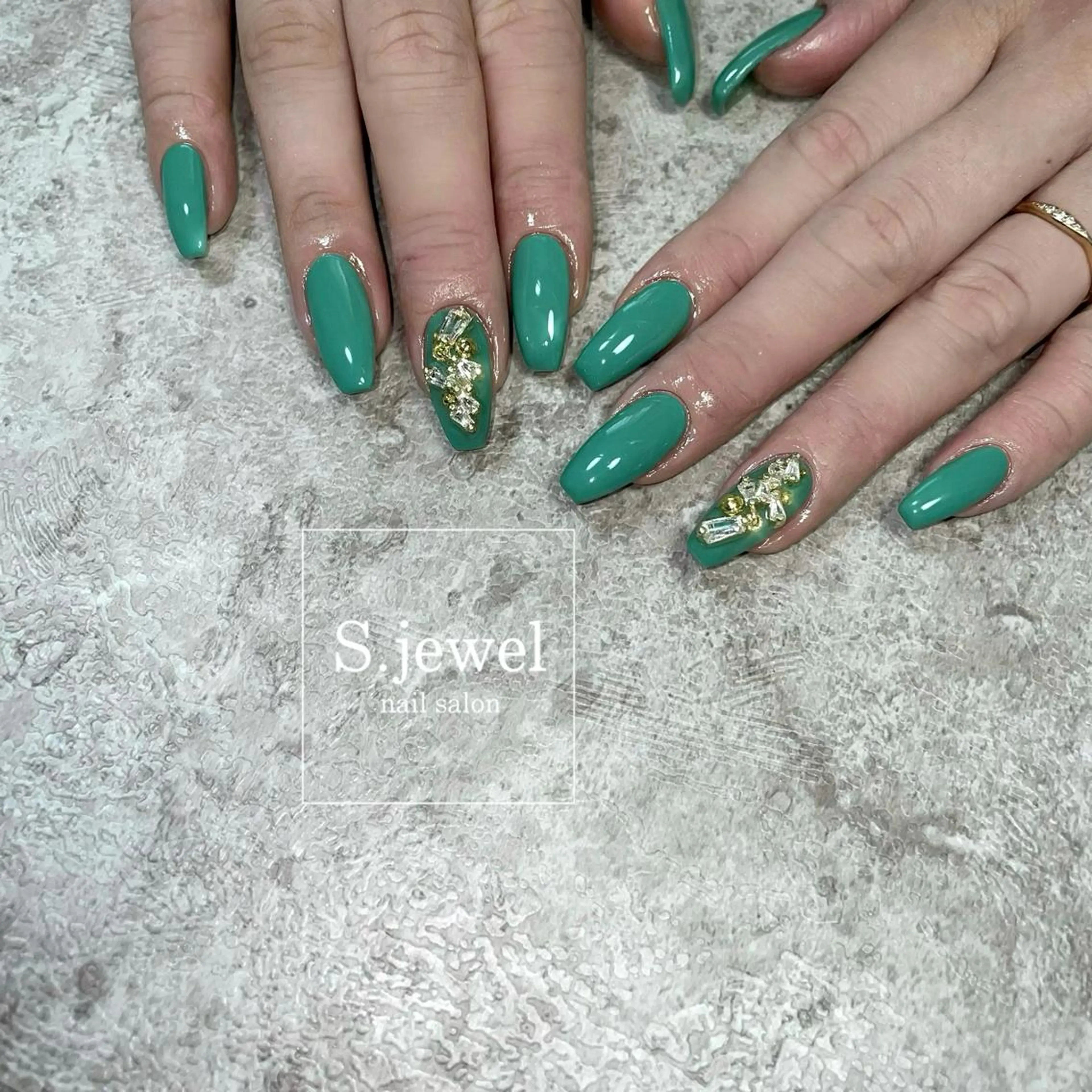 ネイル S. JEWELのネイルデザイン