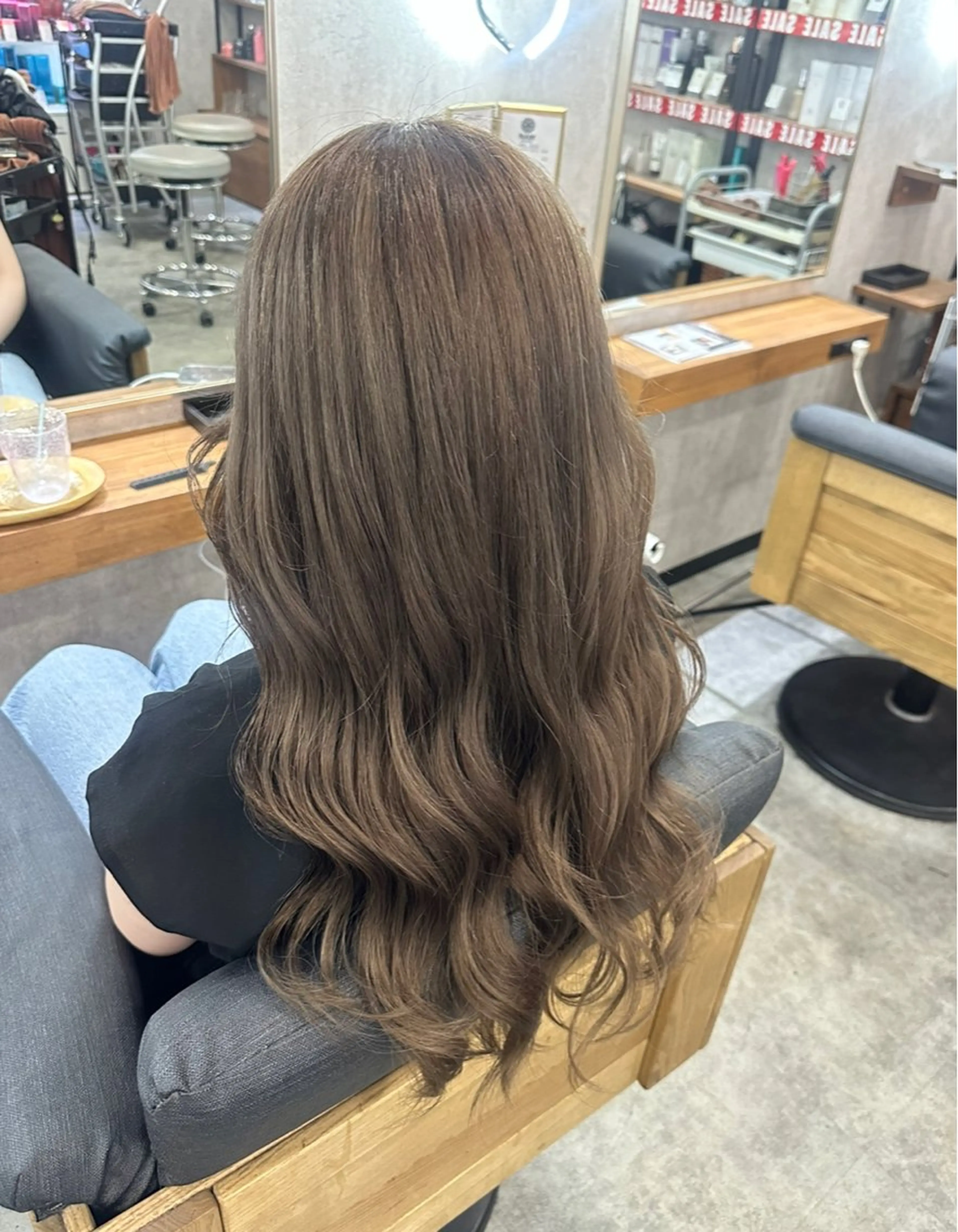 ロング ヘアカラー MOURI CHISATOのヘアスタイル