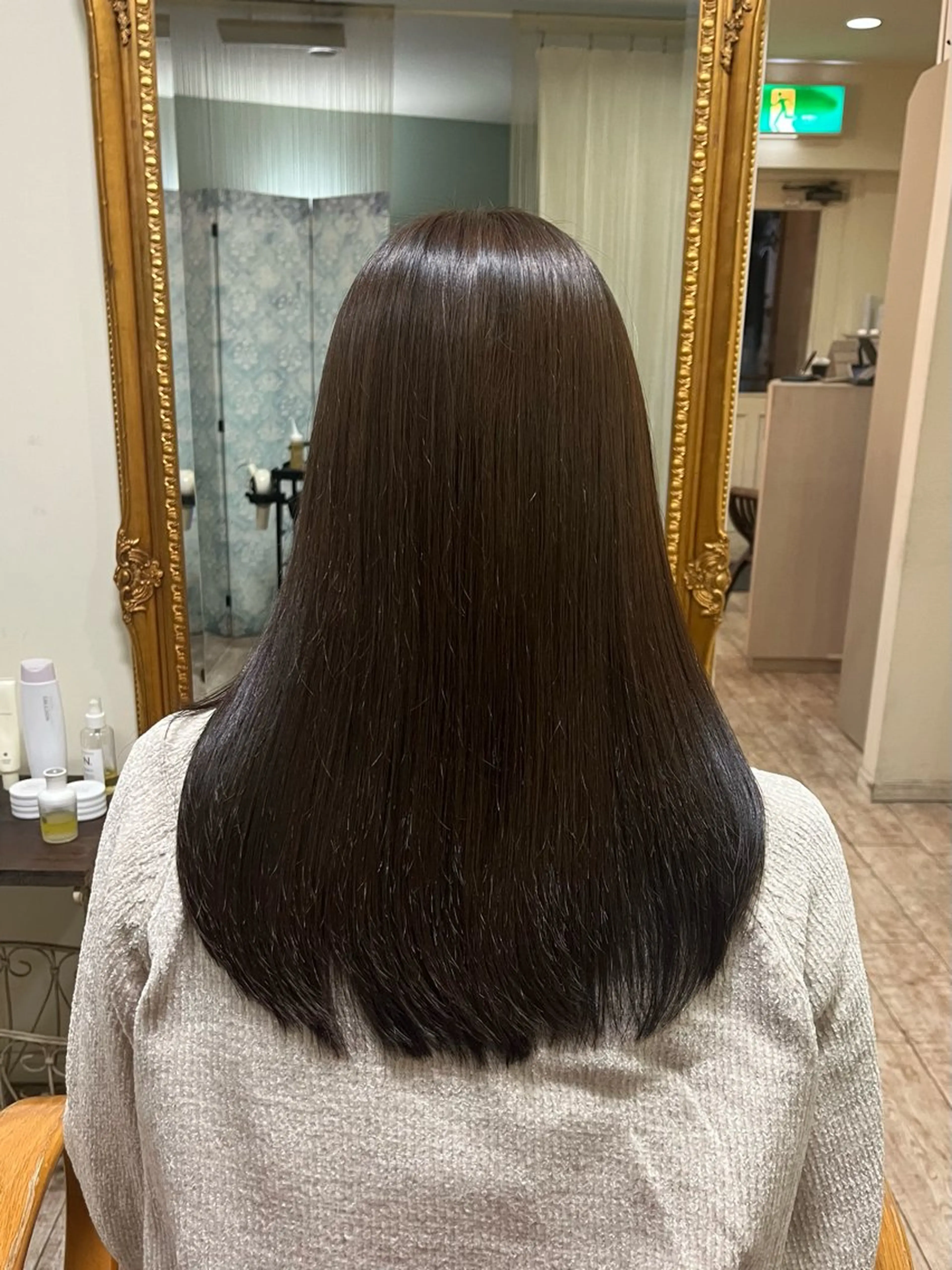 セミロング カット ヘアカラー 【艶髪カラー】 omiのヘアスタイル