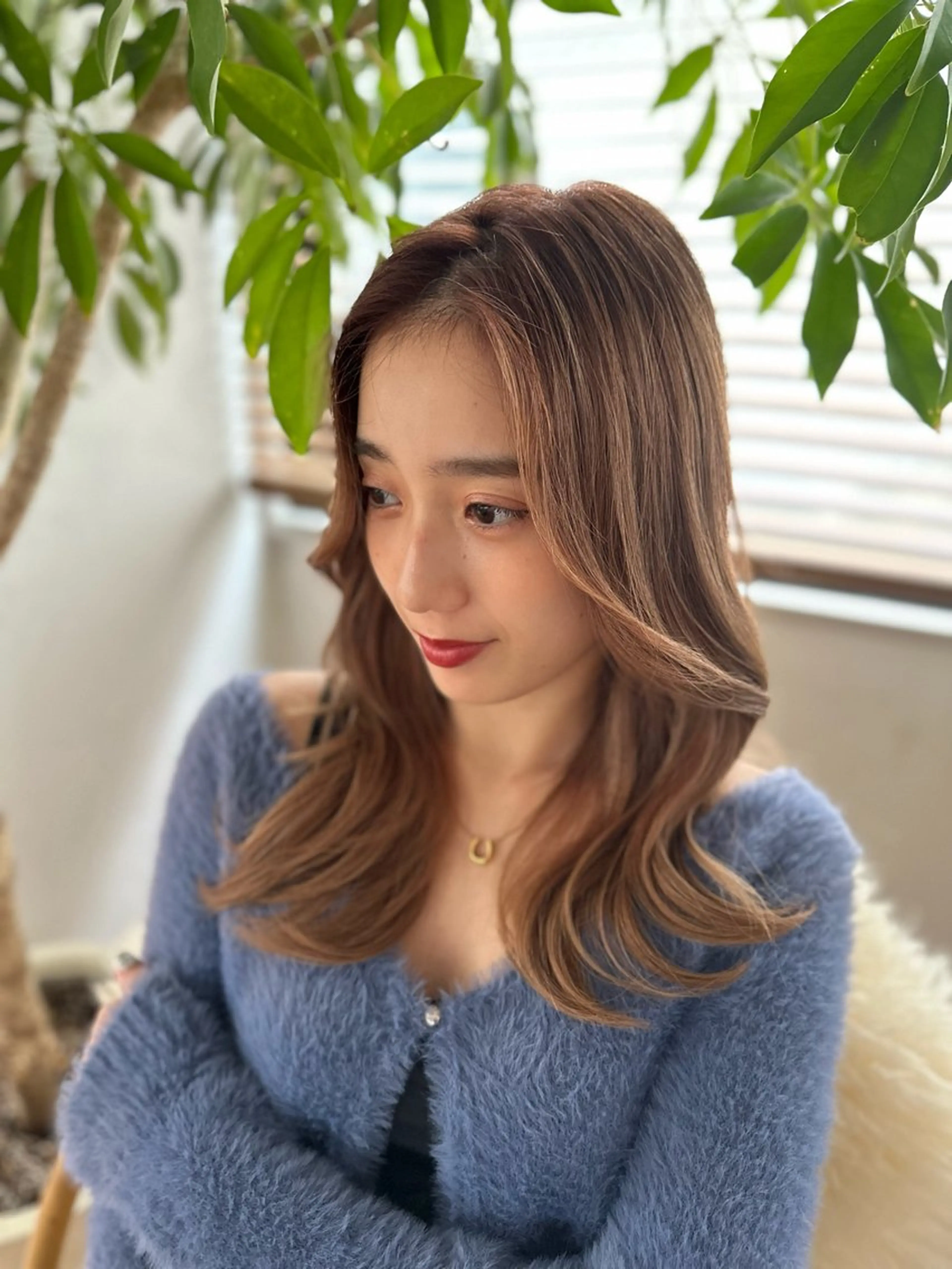 セミロング 🖤KURUMI🖤 潤艶・髪質改善のヘアスタイル