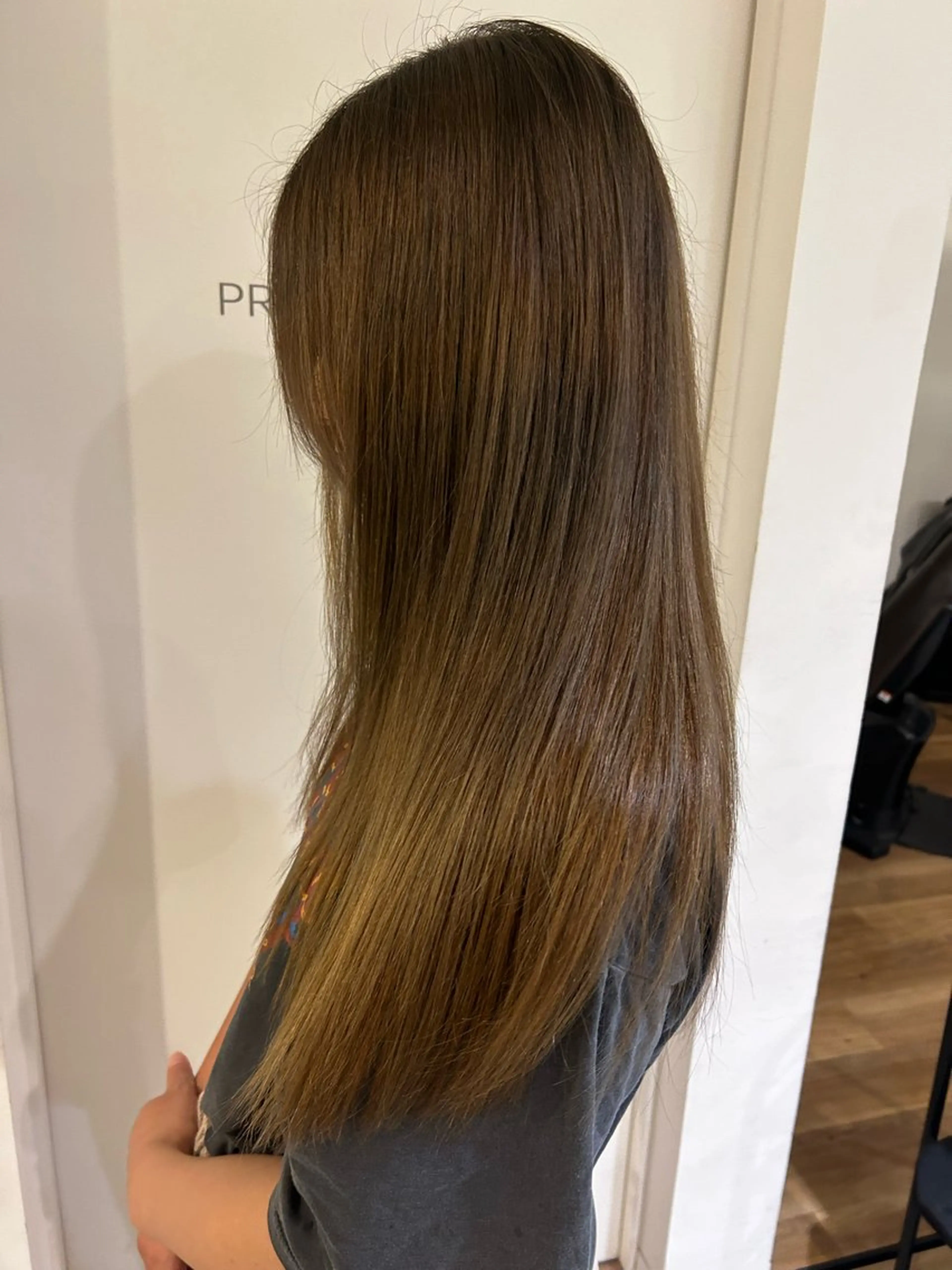 カラー tote. 成瀬晃のヘアスタイル