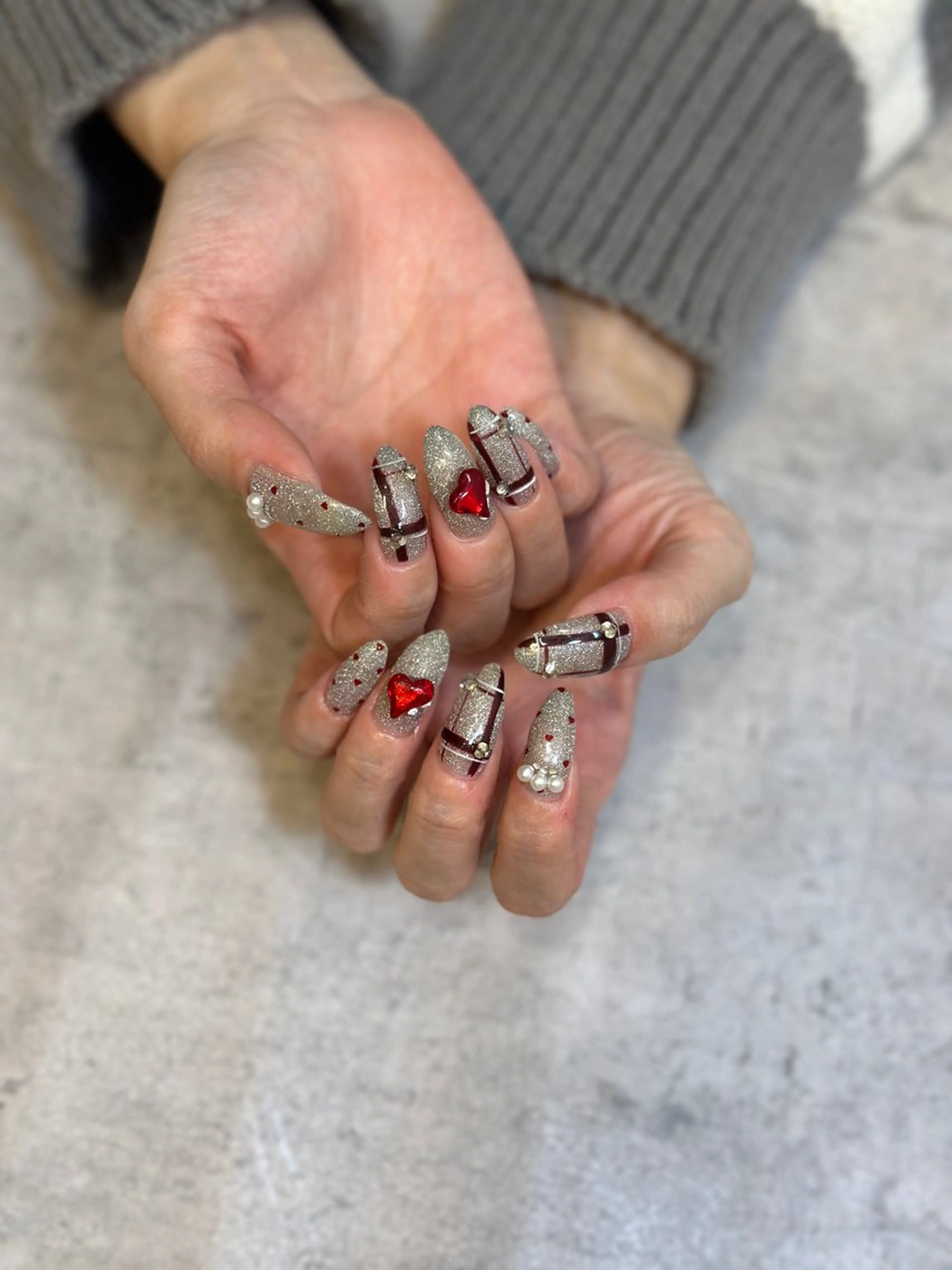 ネイル シルバー 冬ネイル ハンドネイル private. nailsalonのネイルデザイン