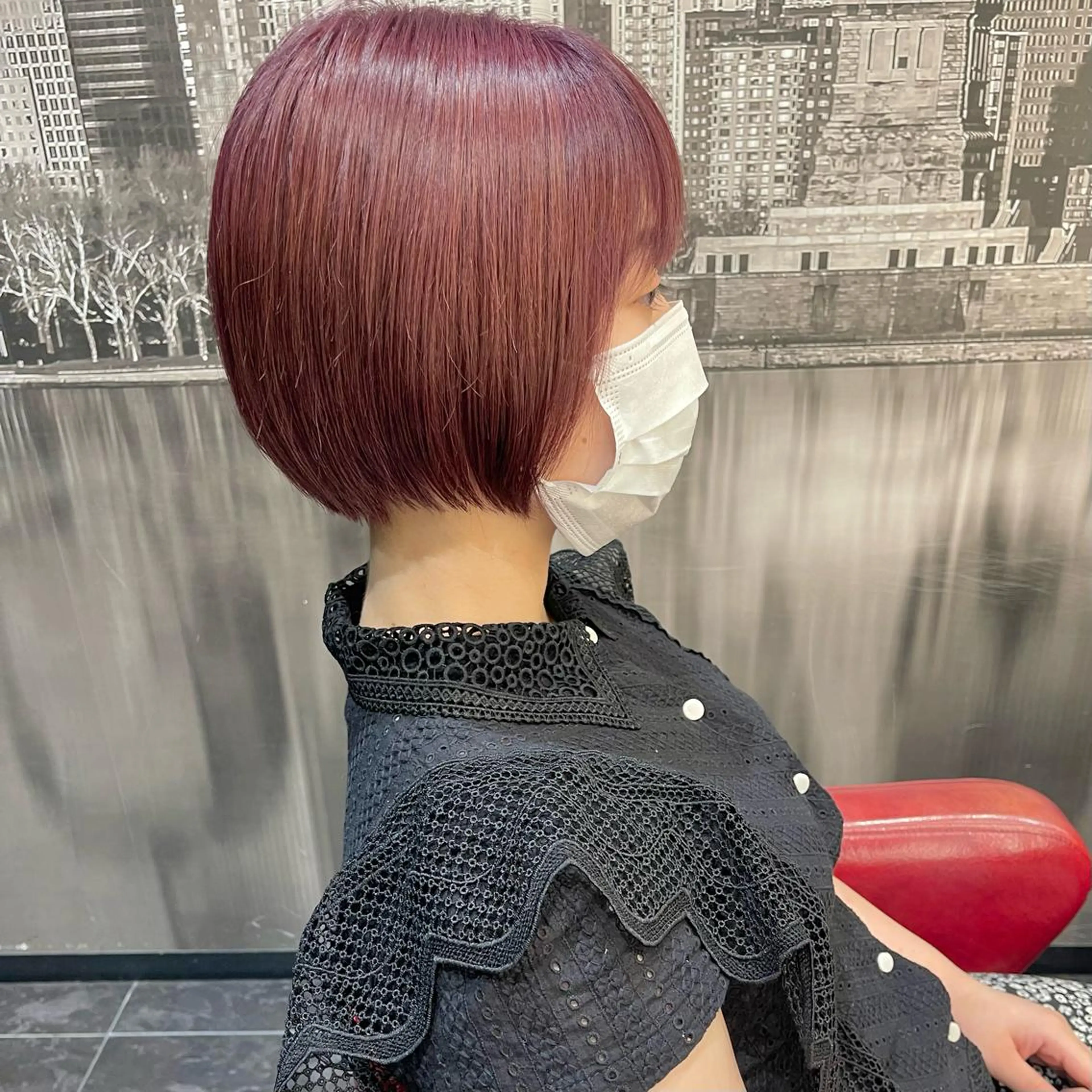 ショート パープルカラー ヘアカラー 𖧷 ⁺. 大人ヘア Yui 𓂃𓈒𓏸のヘアスタイル