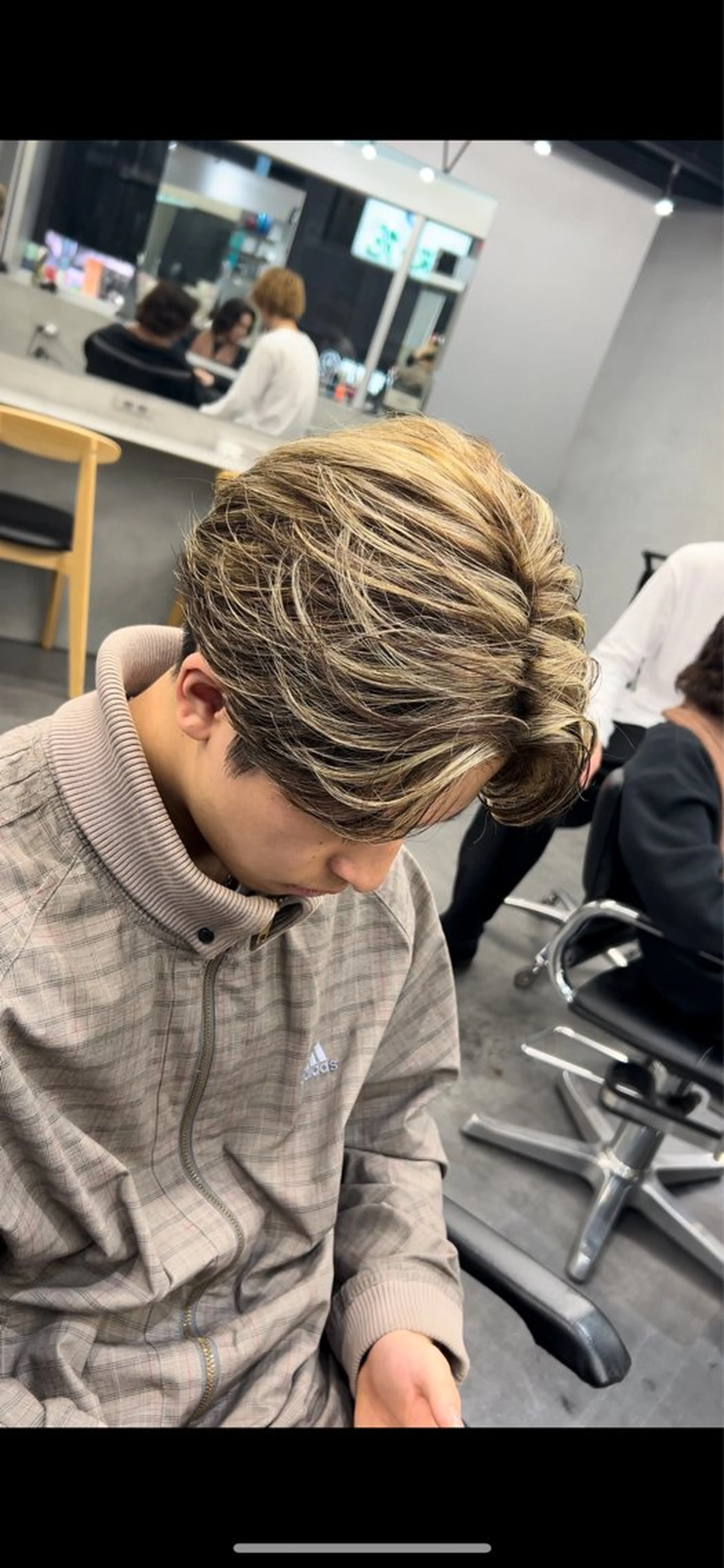 当店スタイリストカット+パーマ+ハイライトの写真