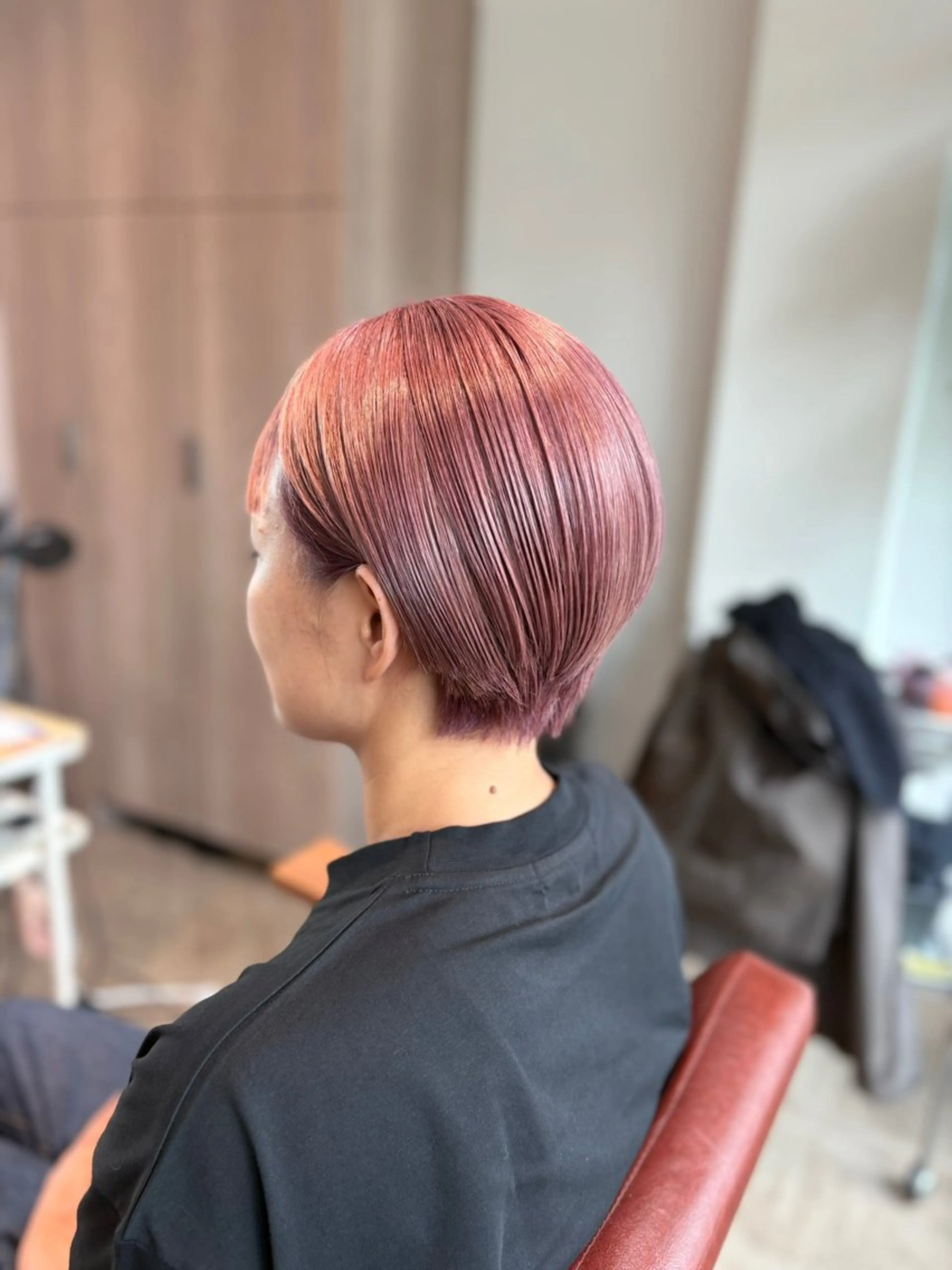 ショート カラー 檜山 知可子のヘアスタイル