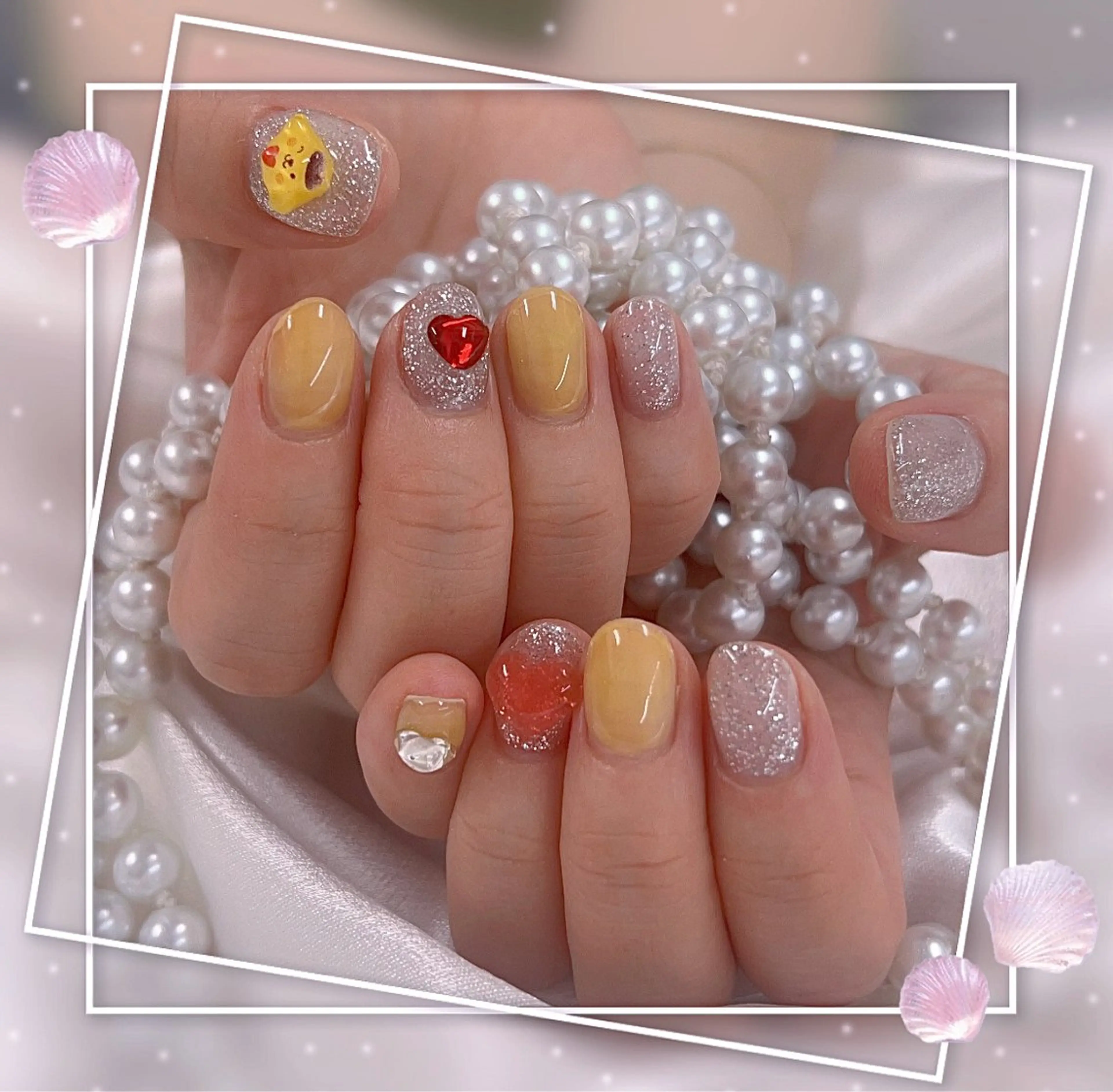 ネイル フレンチネイル グラデーション キラキラネイル 韓国ネイル マグネットネイル Chill Nailsalonのネイルデザイン