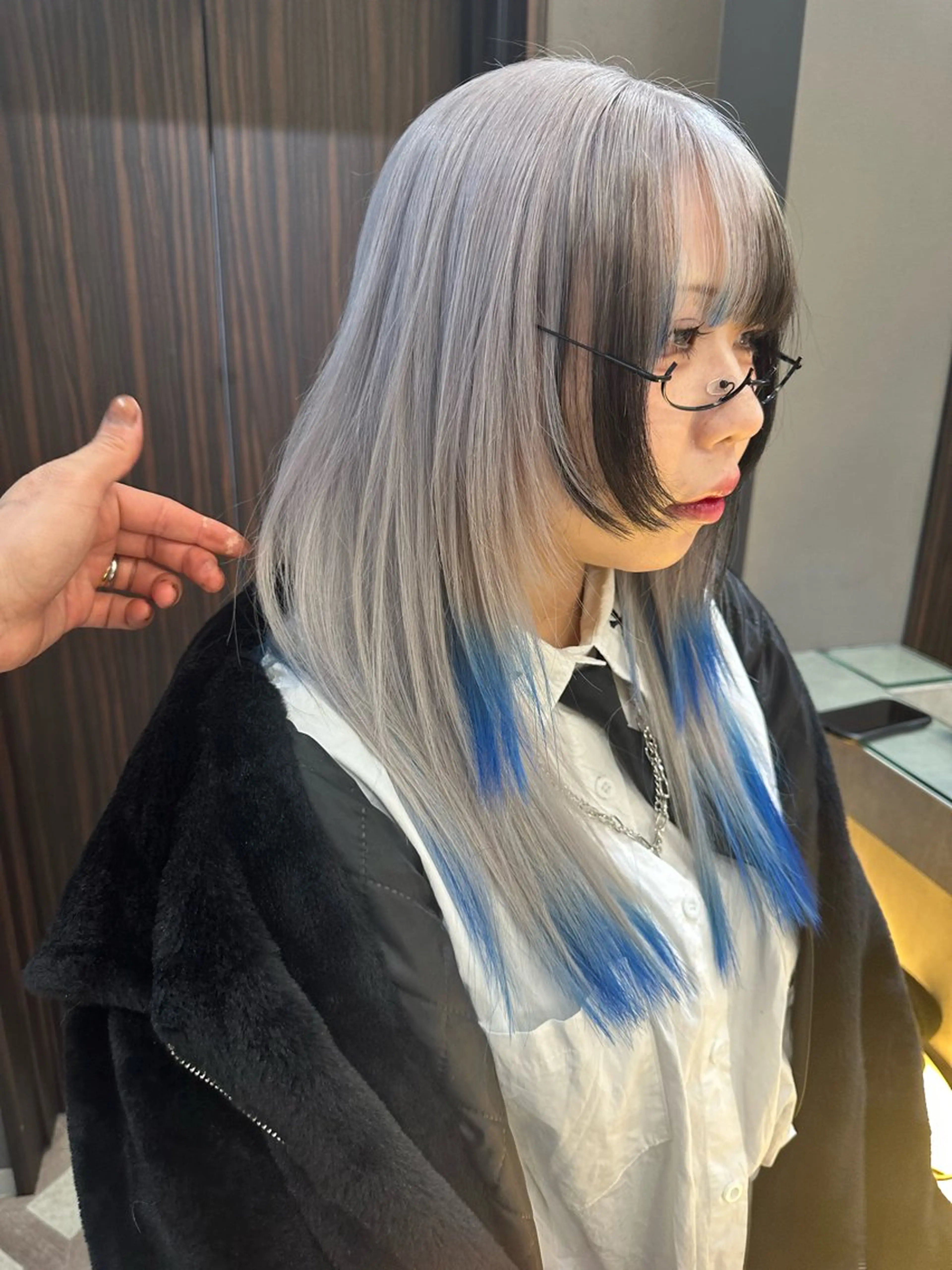 ロング カラー デザインカラー ヘアカラー AiM エイム　韓国レイヤーのヘアスタイル