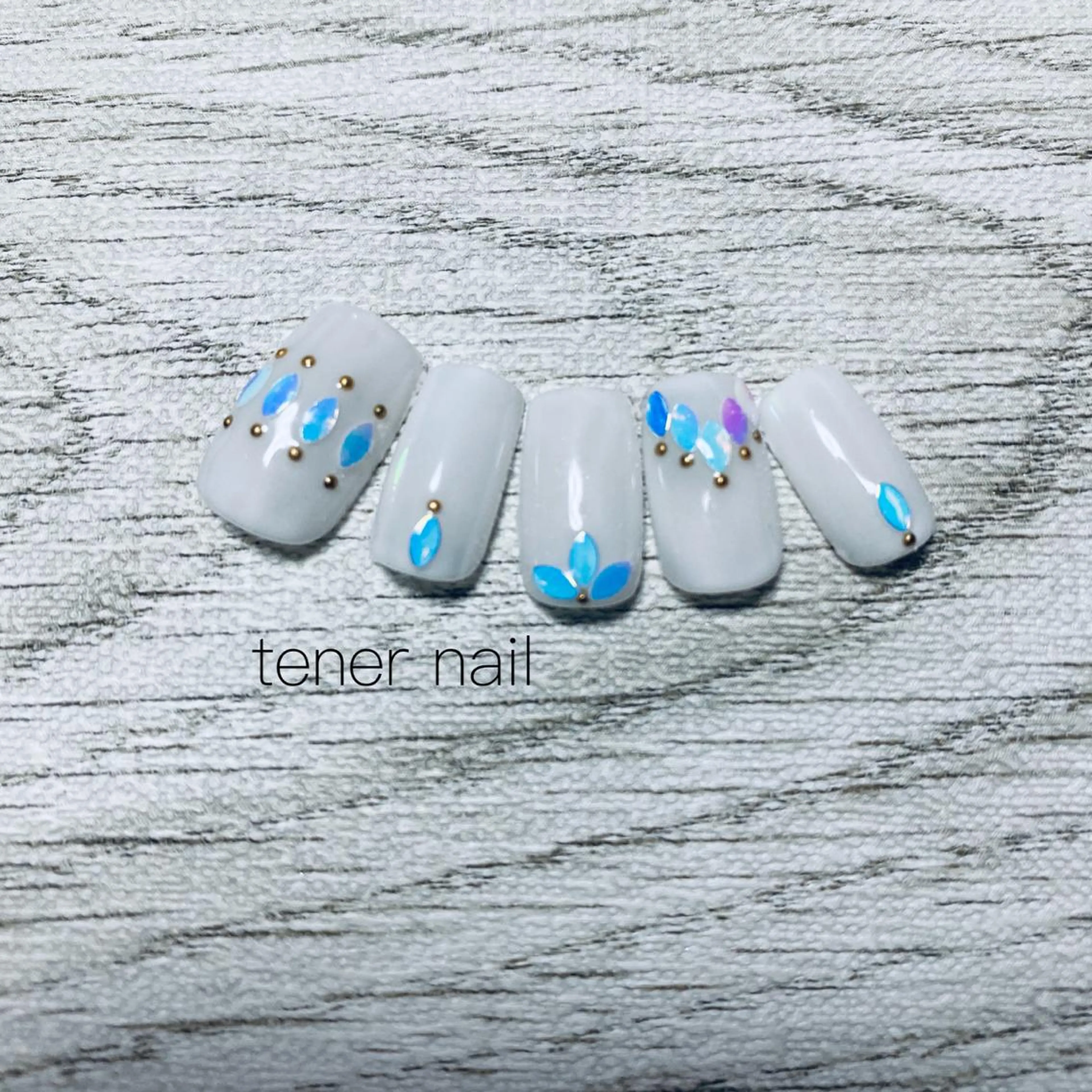 ネイル クリアネイル ホログラムネイル ホワイト テネルネイル tener nailのネイルデザイン