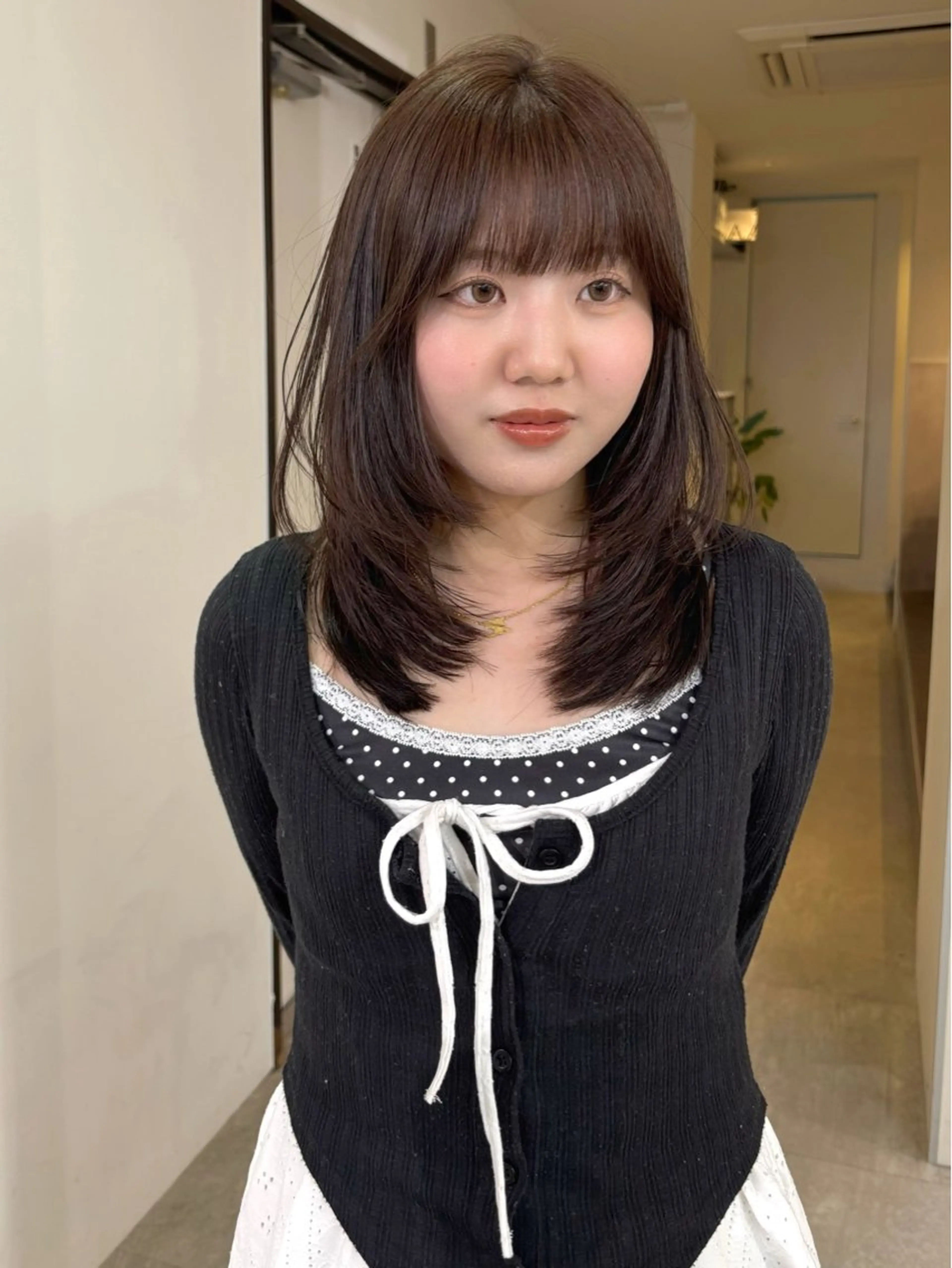 セミロング カラー 透明感カラー くびれヘア レイヤーカット 小顔カット mizuki/ピンク ベージュ.レイヤーのヘアスタイル