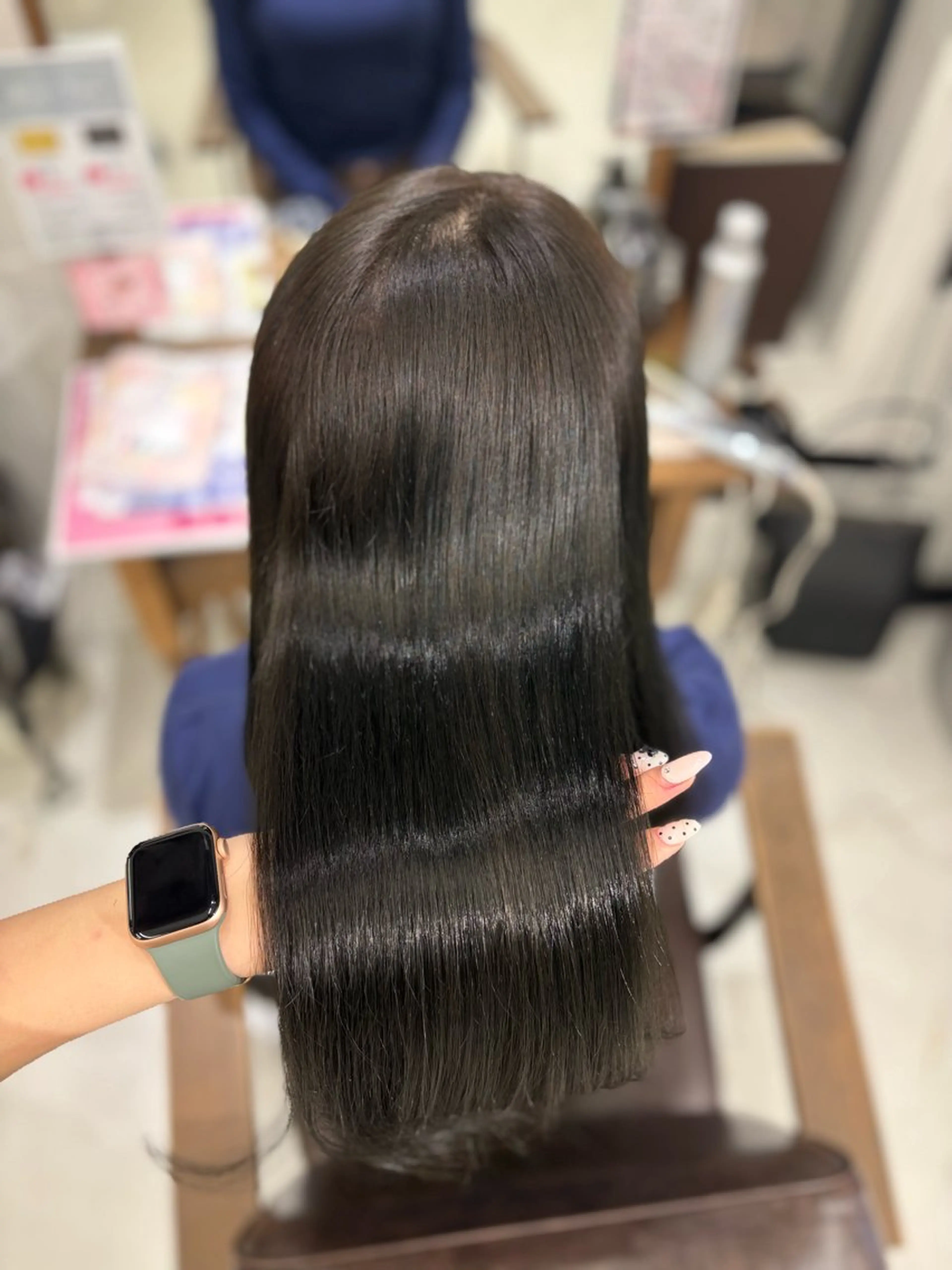 セミロング ヘアカラー 大林 菜海のヘアスタイル