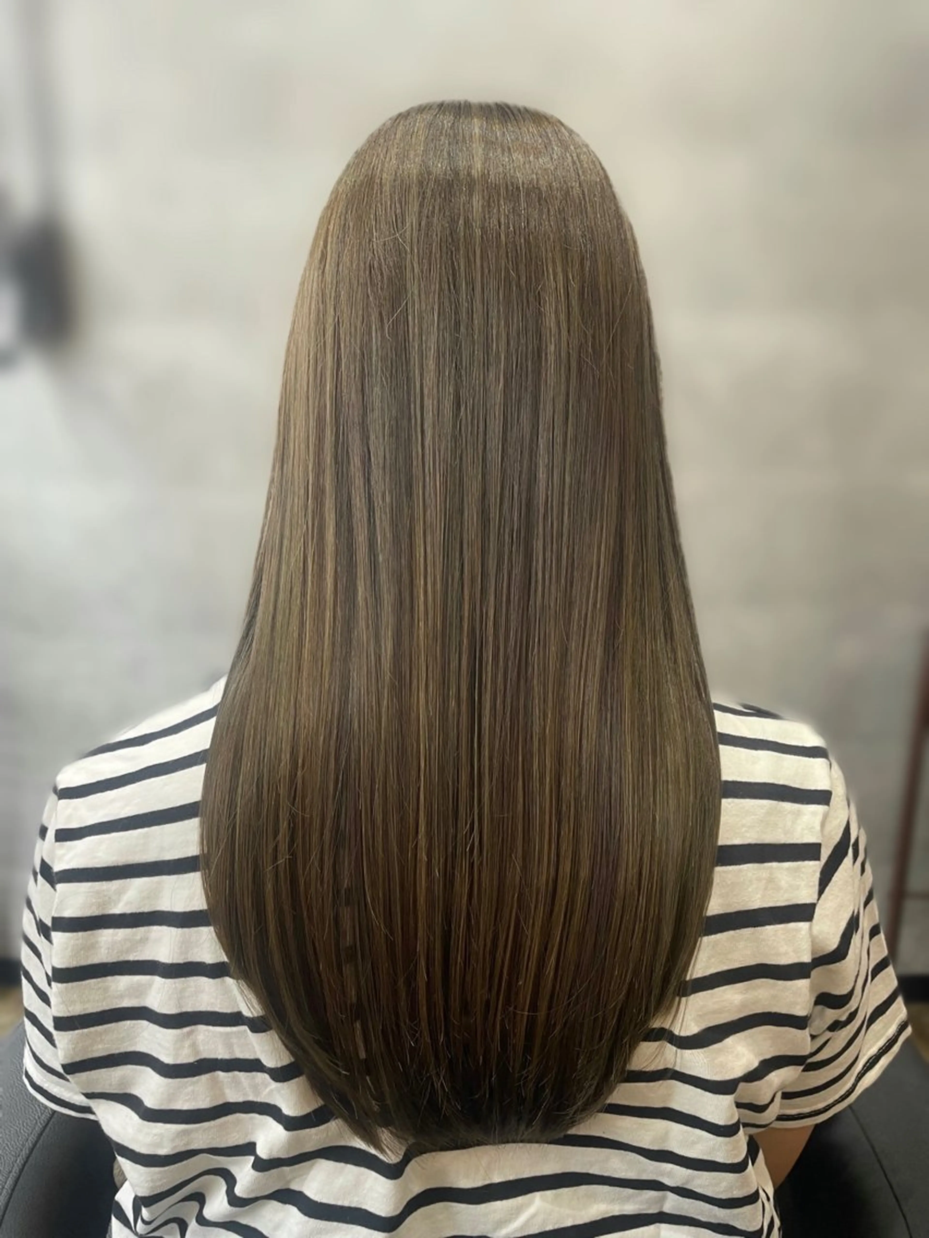 カット＆カラーリング(毛先まで全体カラー)の写真