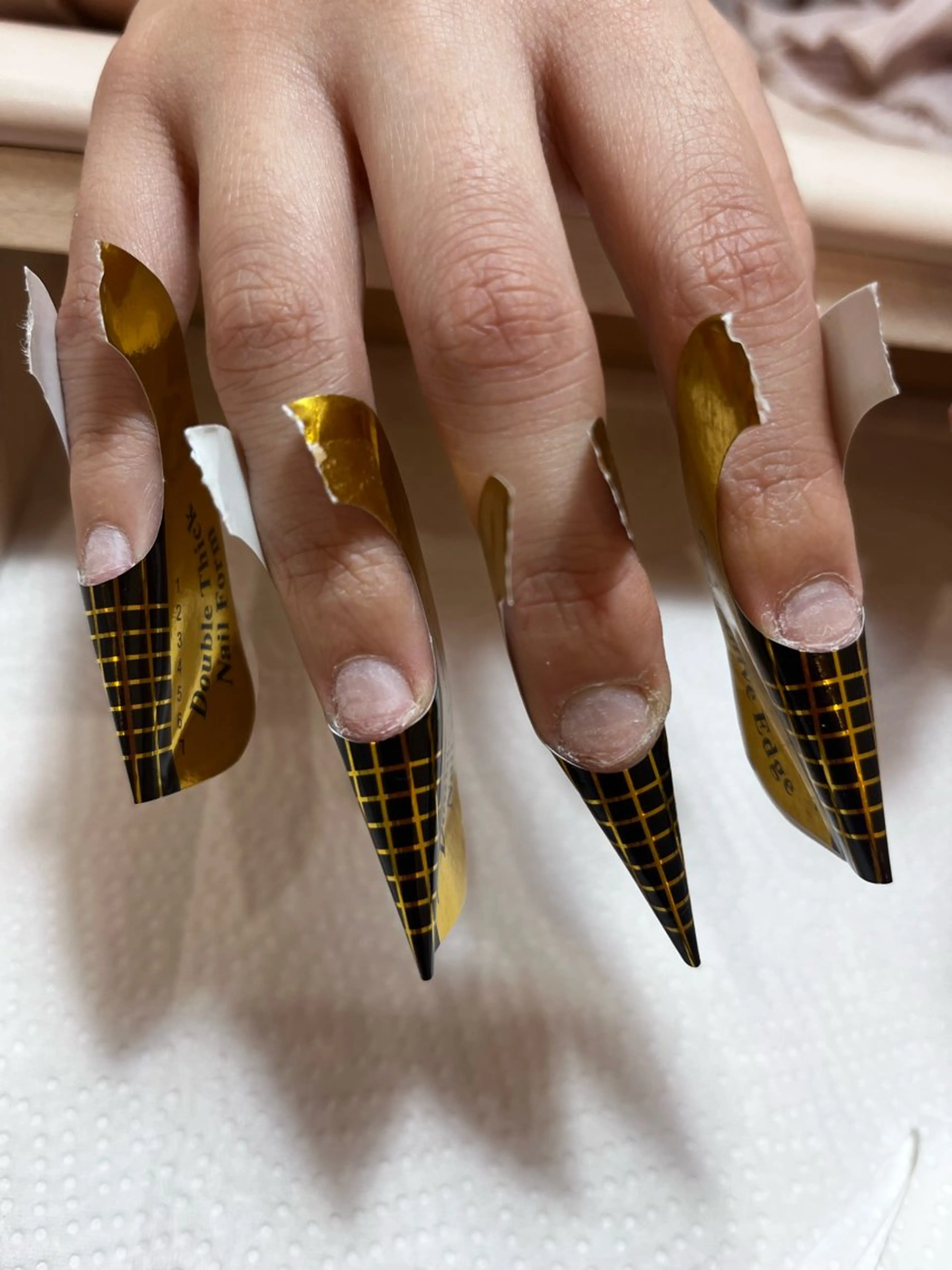 ネイル ハンドネイル MoonNail ユリ🌸のネイルデザイン