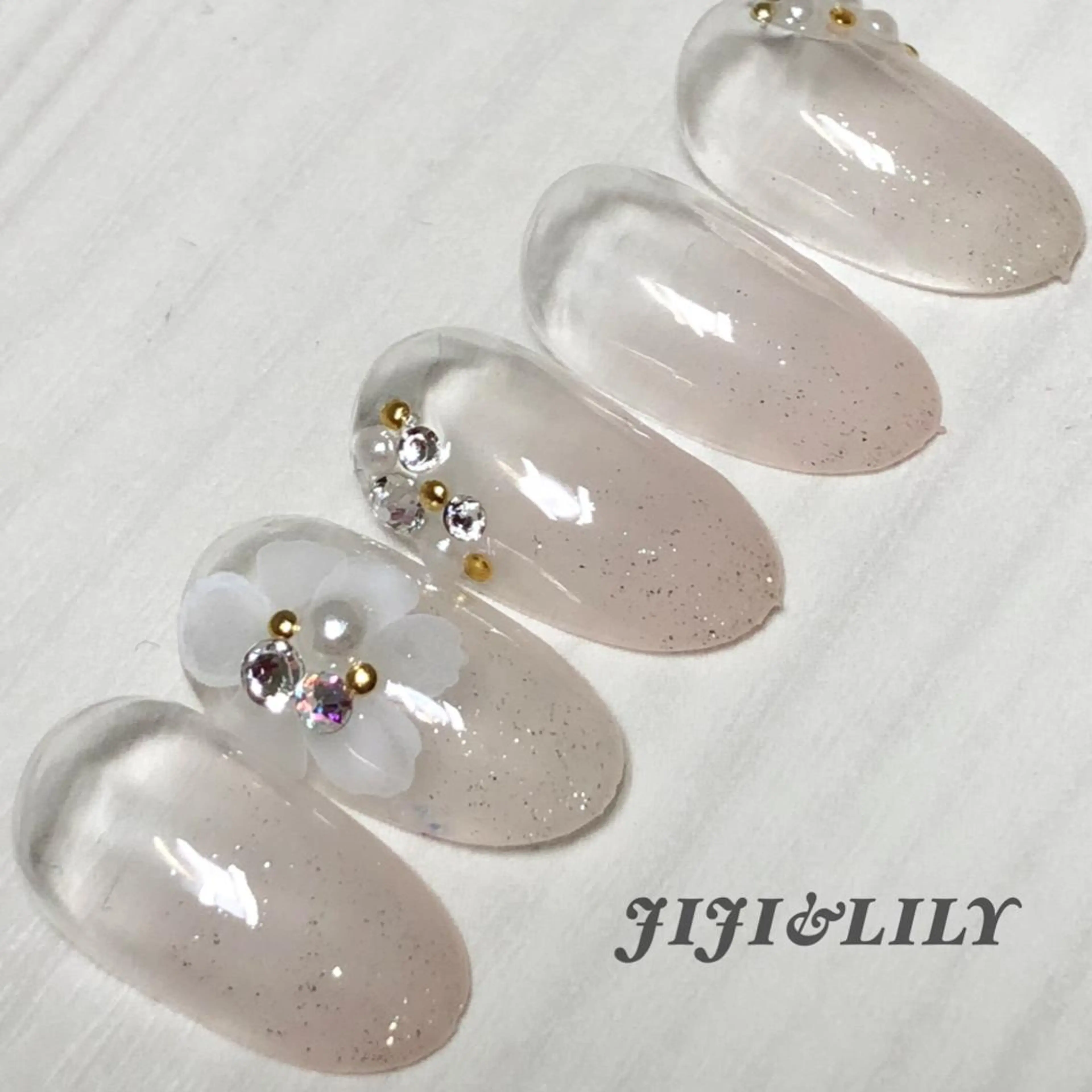 ネイル ブライダルネイル 豊田 圭子のネイルデザイン