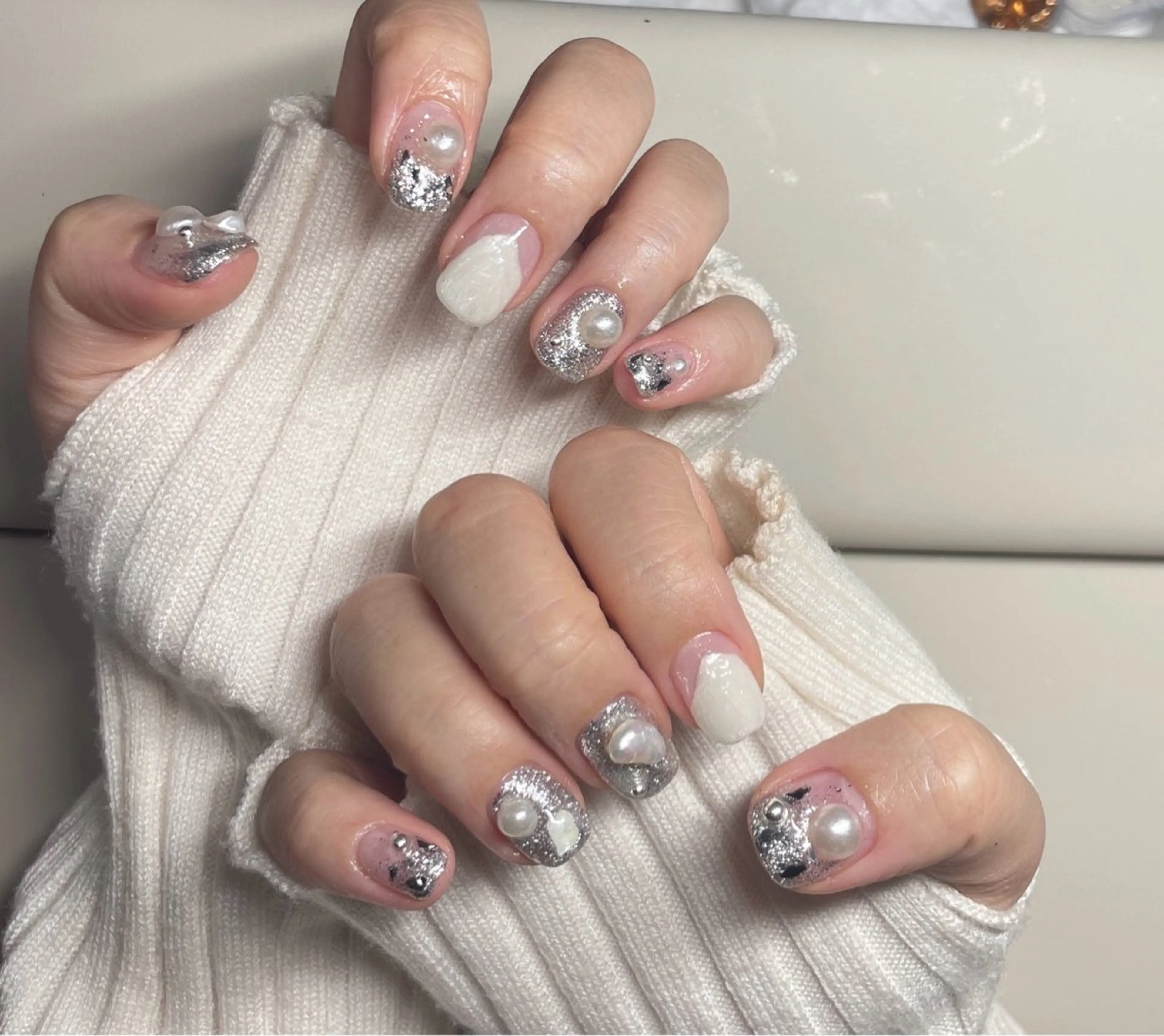 ネイル ハンドネイル AngelChris ビューティーサロンのネイルデザイン