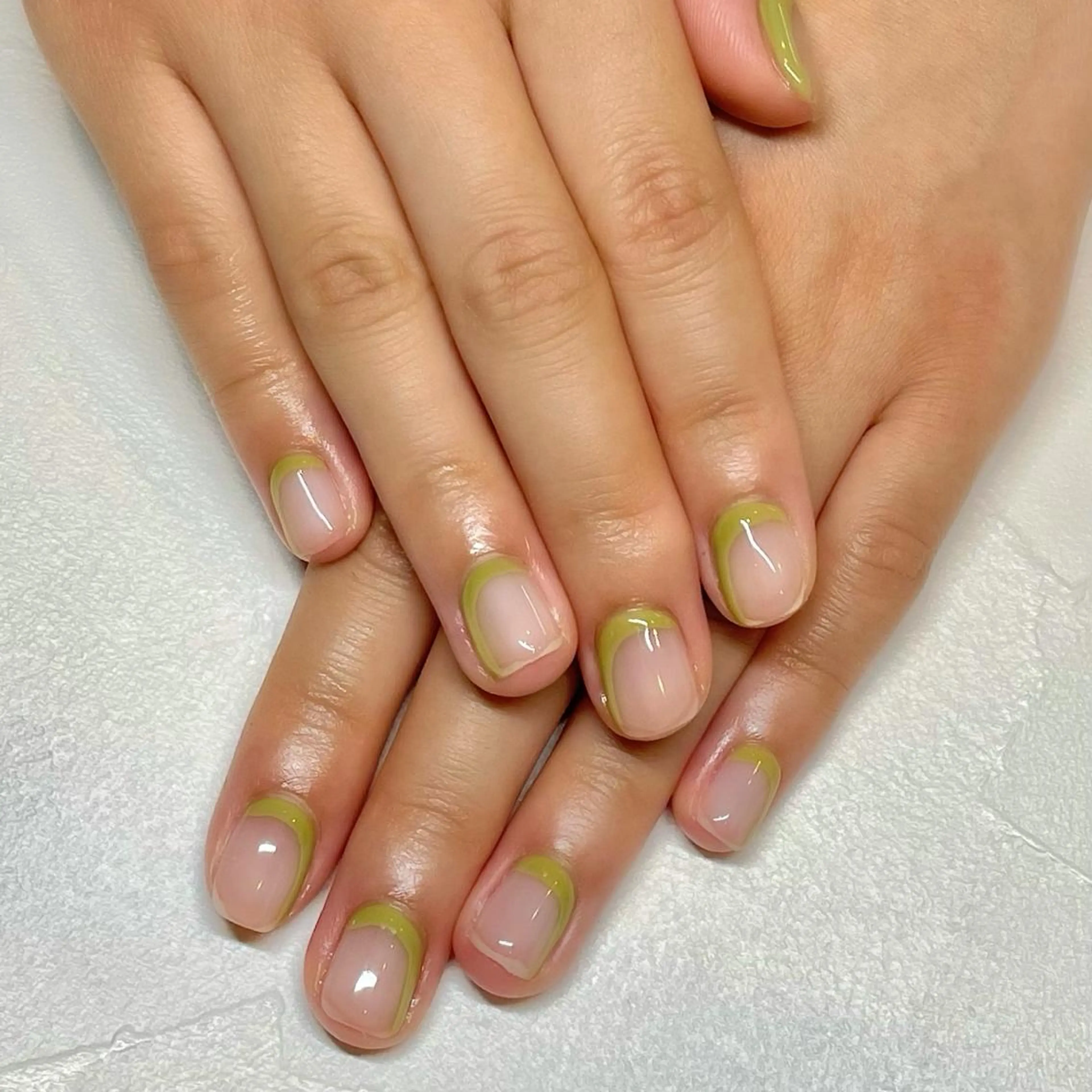 ネイル フレンチネイル ささき れいなのネイルデザイン